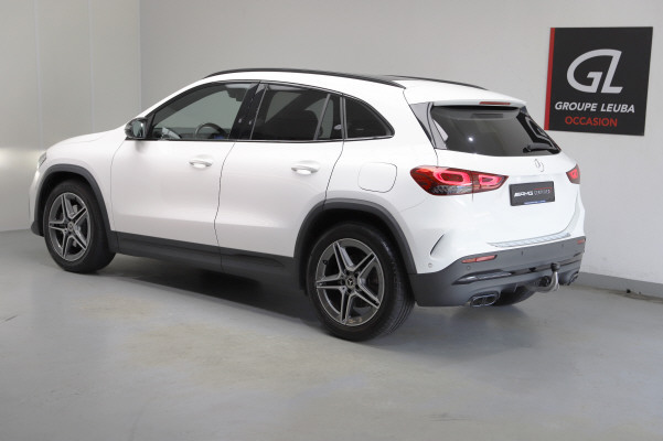 MERCEDES-BENZ GLA 220d AMG Line 4Matic-showroom-element-2