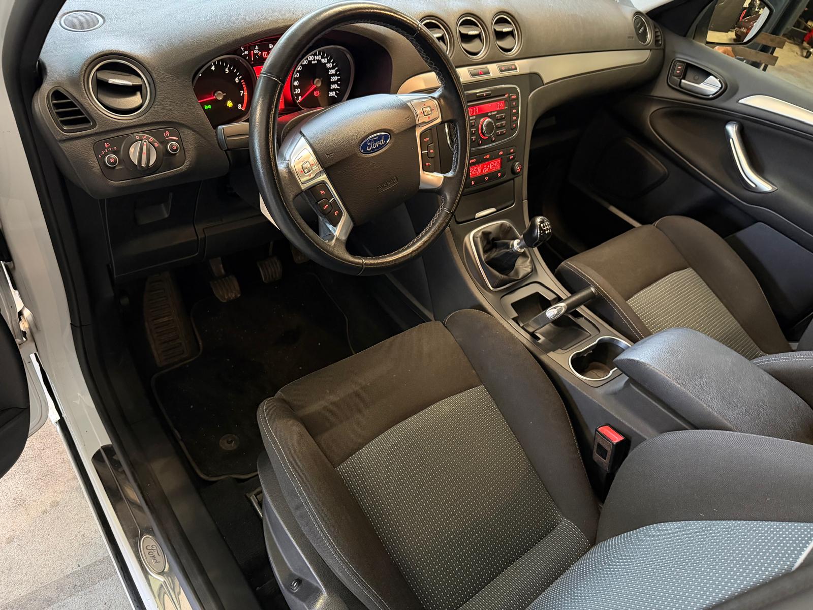 FORD S-Max 1.6 SCTi Carving Kaufen