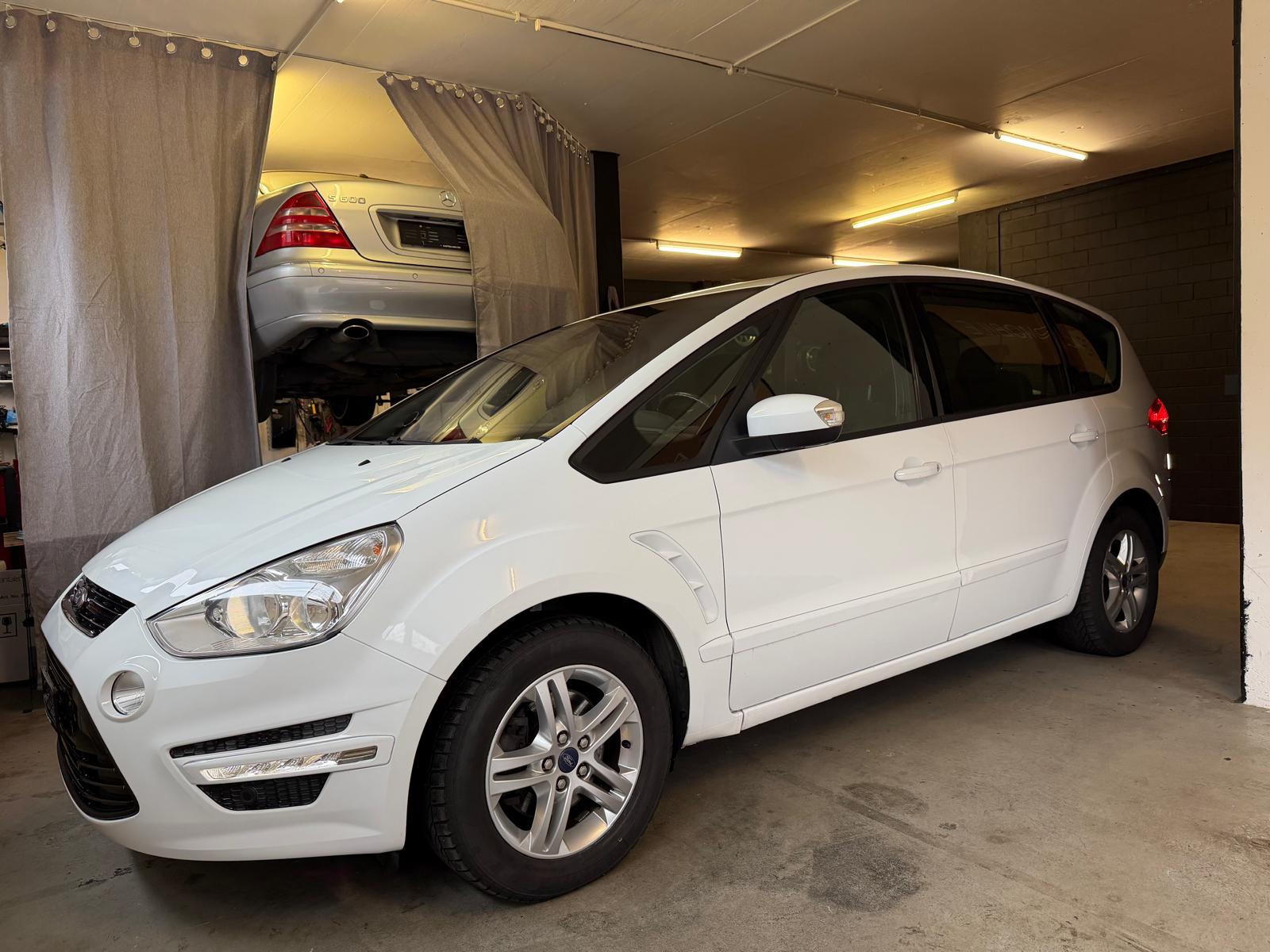 FORD S-Max 1.6 SCTi Carving Kaufen