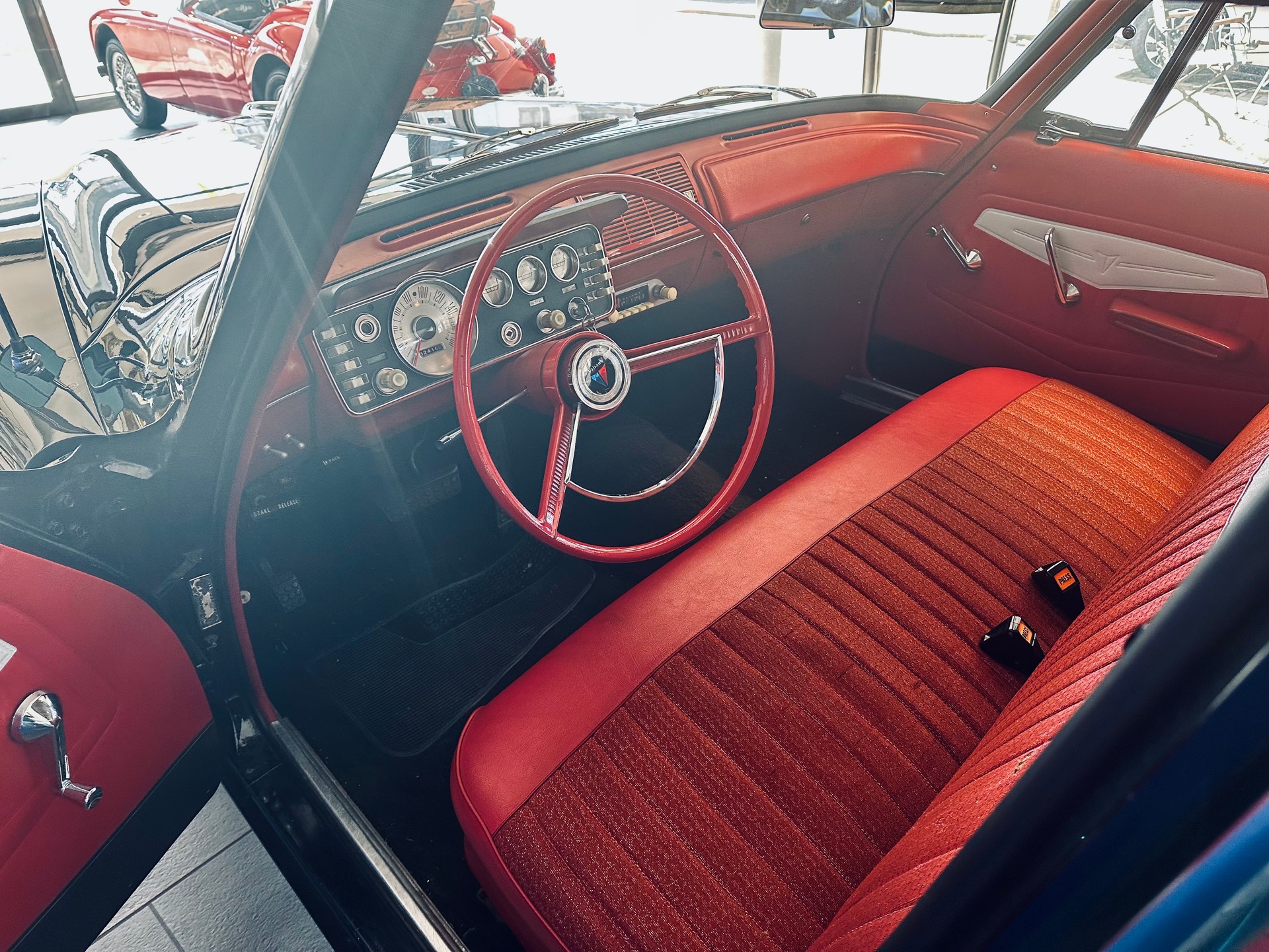 CHRYSLER Valiant-image-3