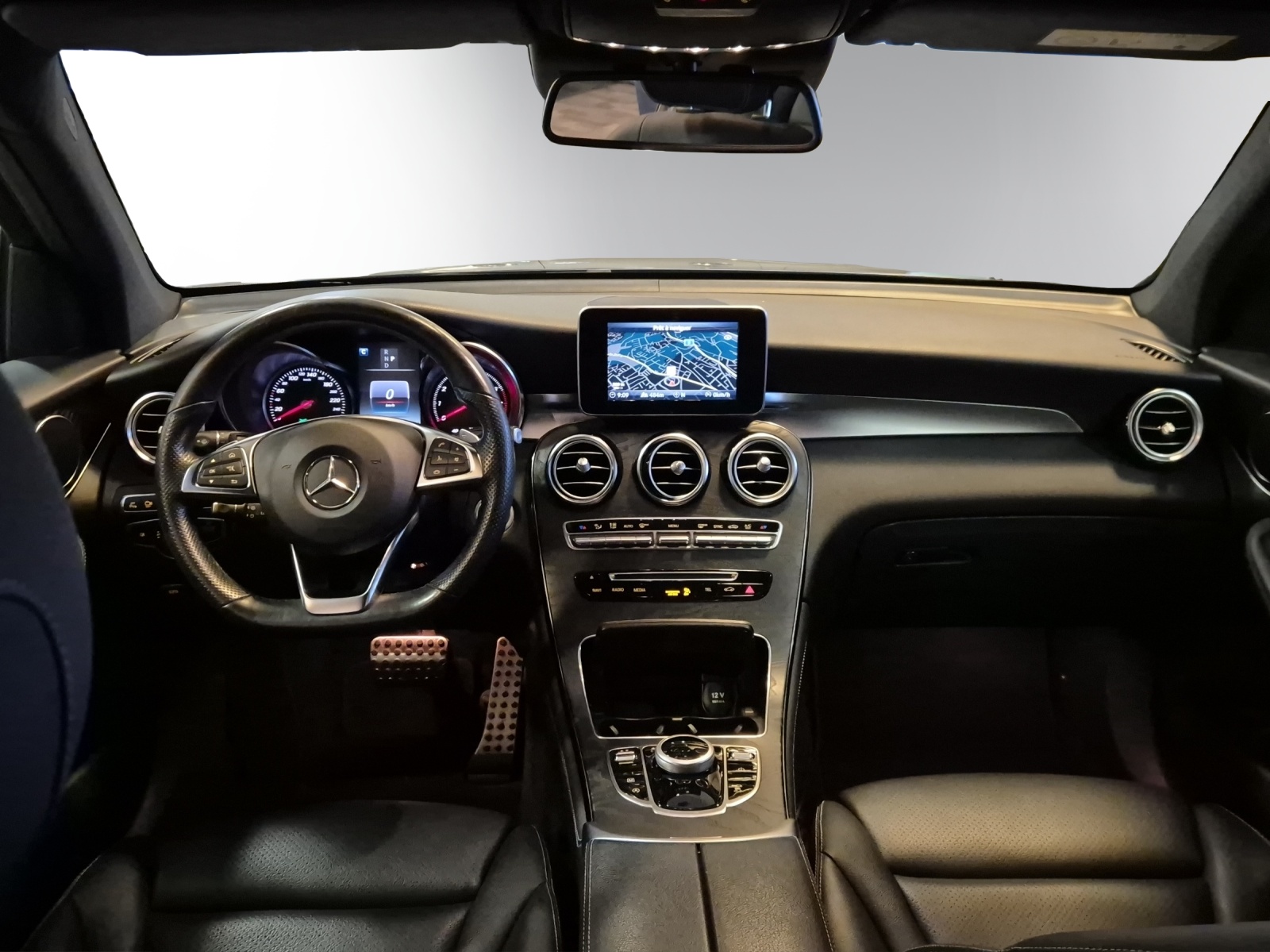 Image MERCEDES-BENZ GLC-250 GLC 250 AMG Line 4Matic