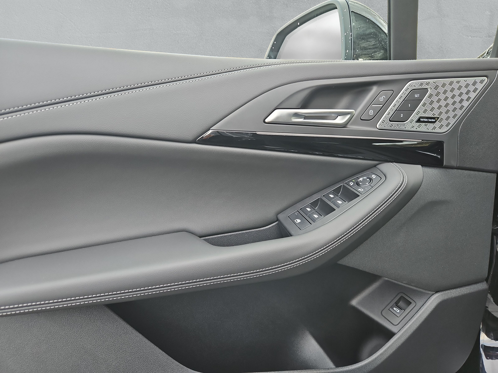 BMW 220i Active Tourer Luxury Line DKG-image-16