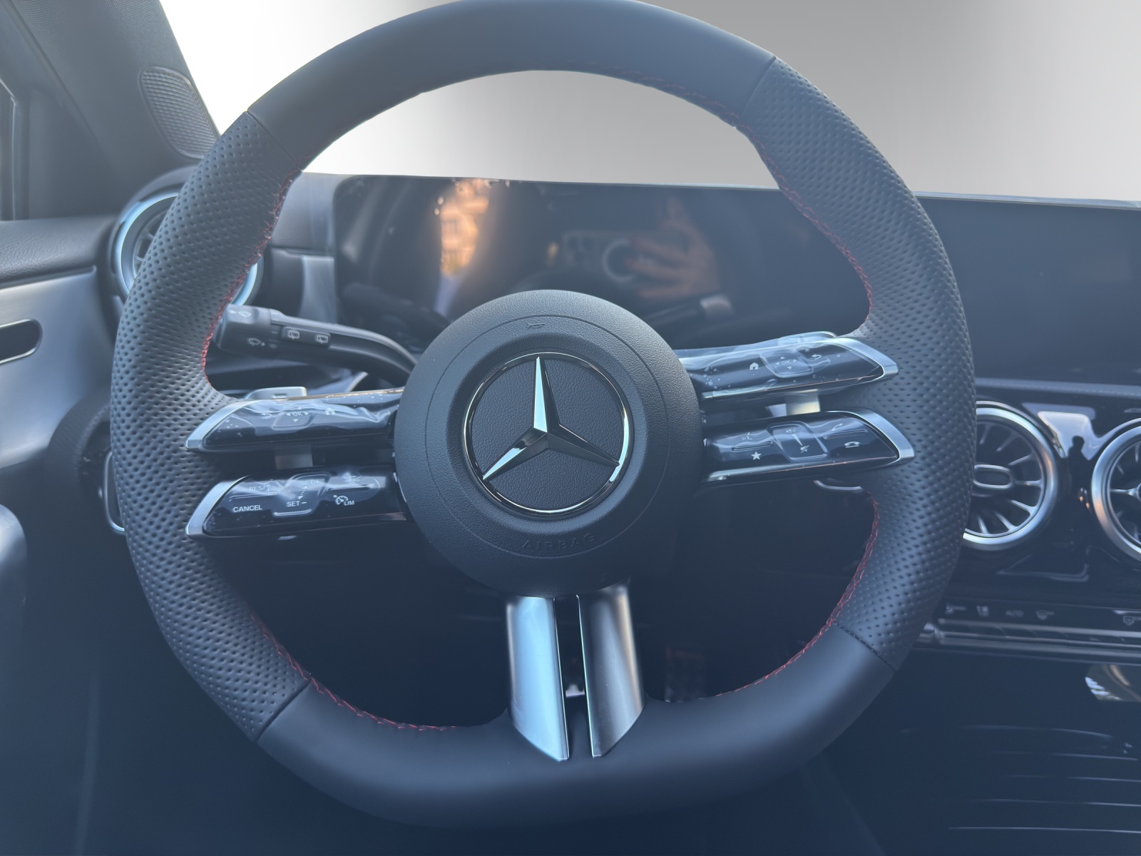 Image MERCEDES-BENZ A-200 A 200 Night Star 7G-DCT