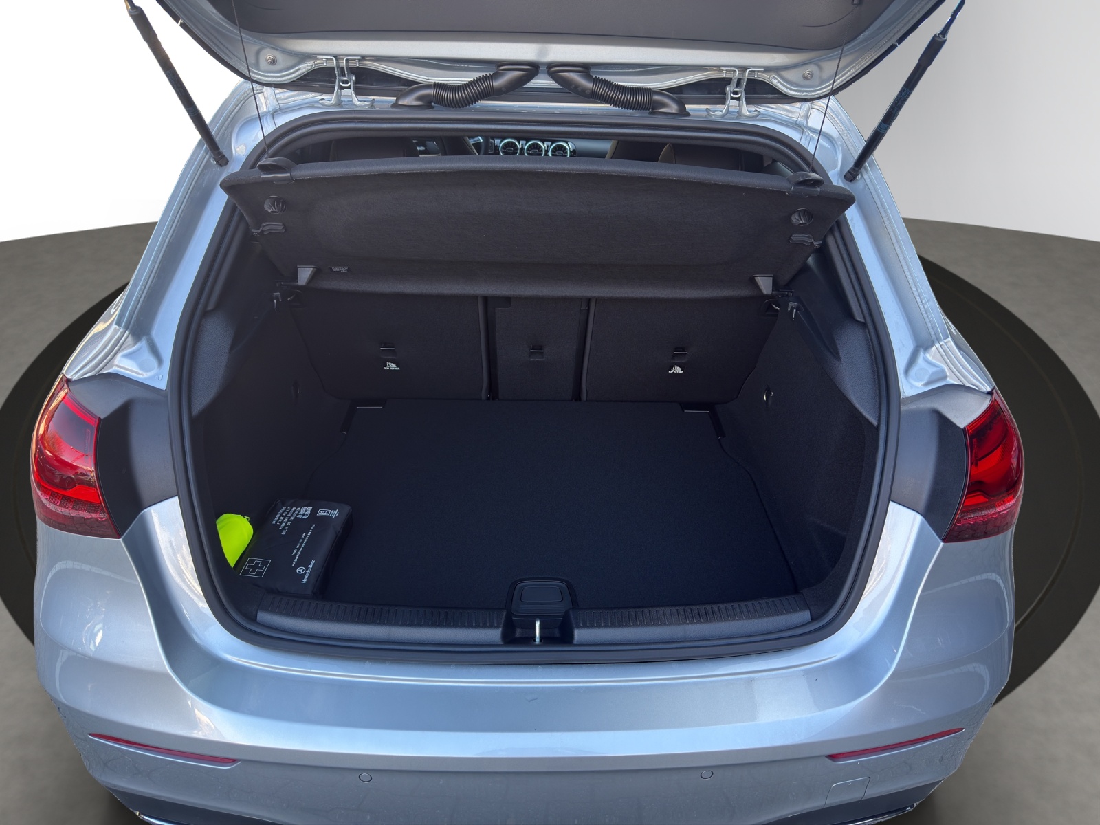 Image MERCEDES-BENZ A-200 A 200 Night Star 7G-DCT