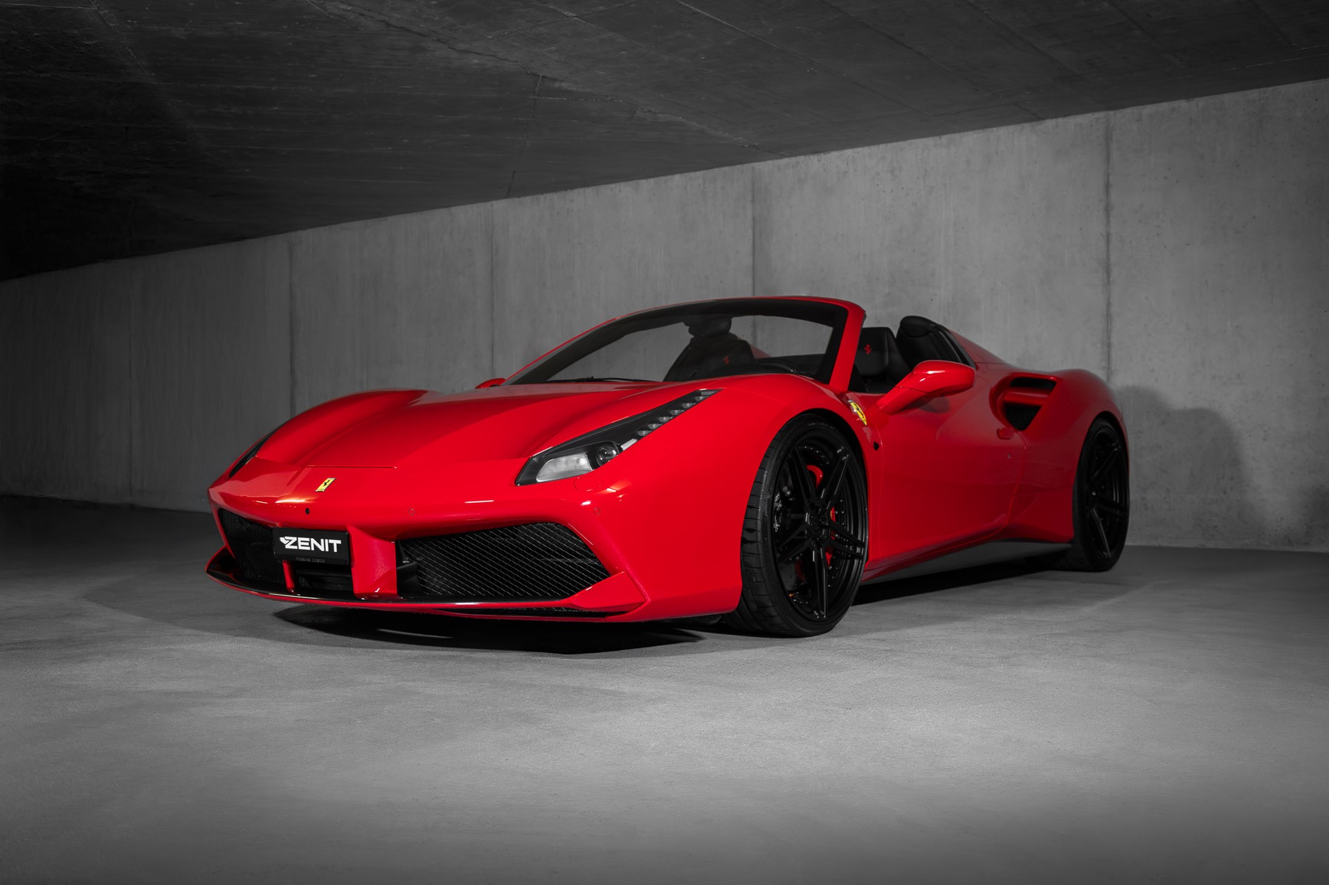 FERRARI 488 Spider 3.9 V8-showroom-element-1