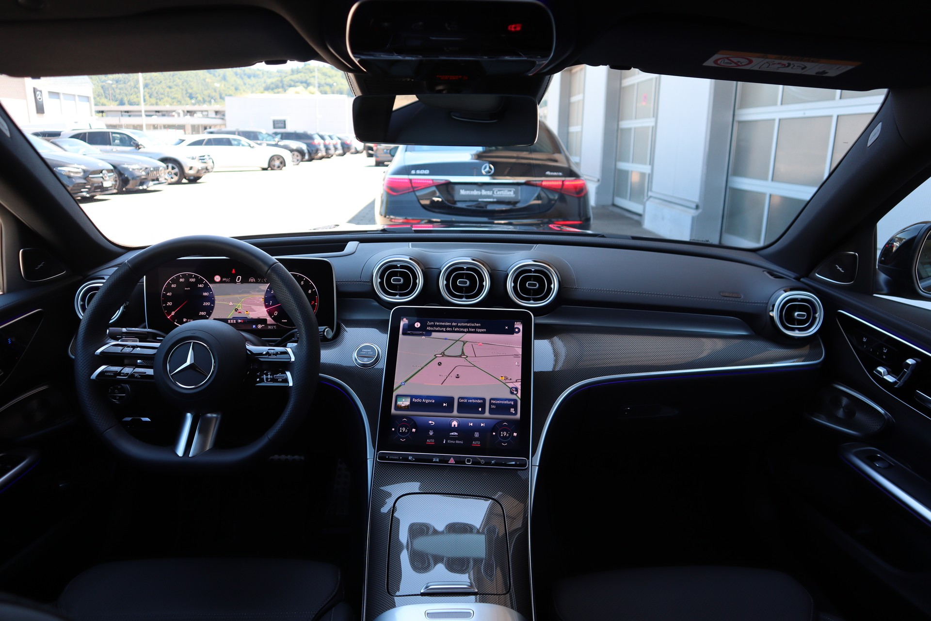 MERCEDES-BENZ C 200 AMG Line 4 Matic-showroom-element-2