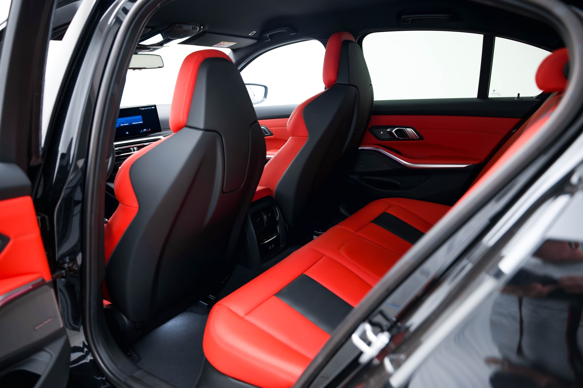 BMW M3 Competition M xDrive-image-14