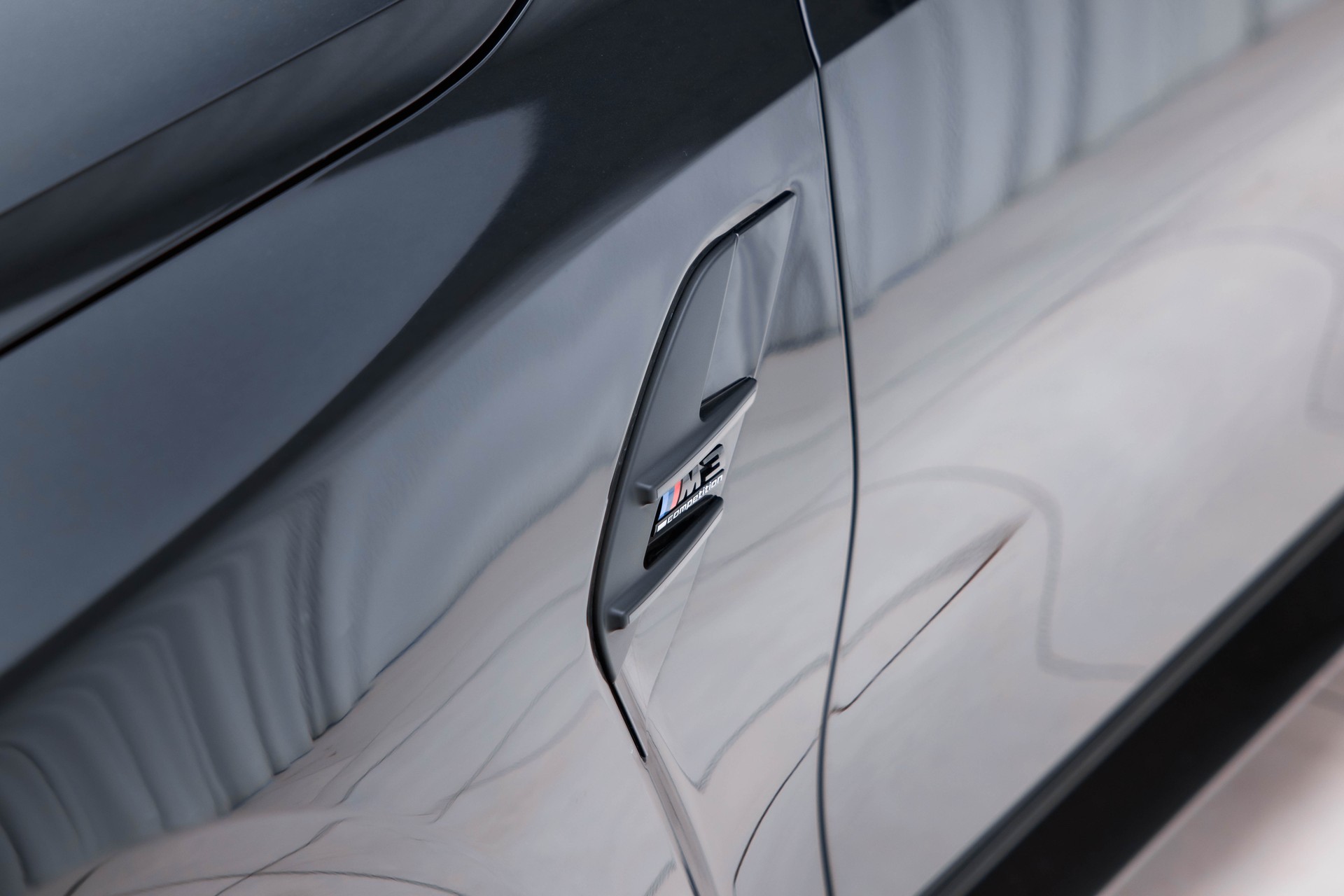 BMW M3 Competition M xDrive-image-8