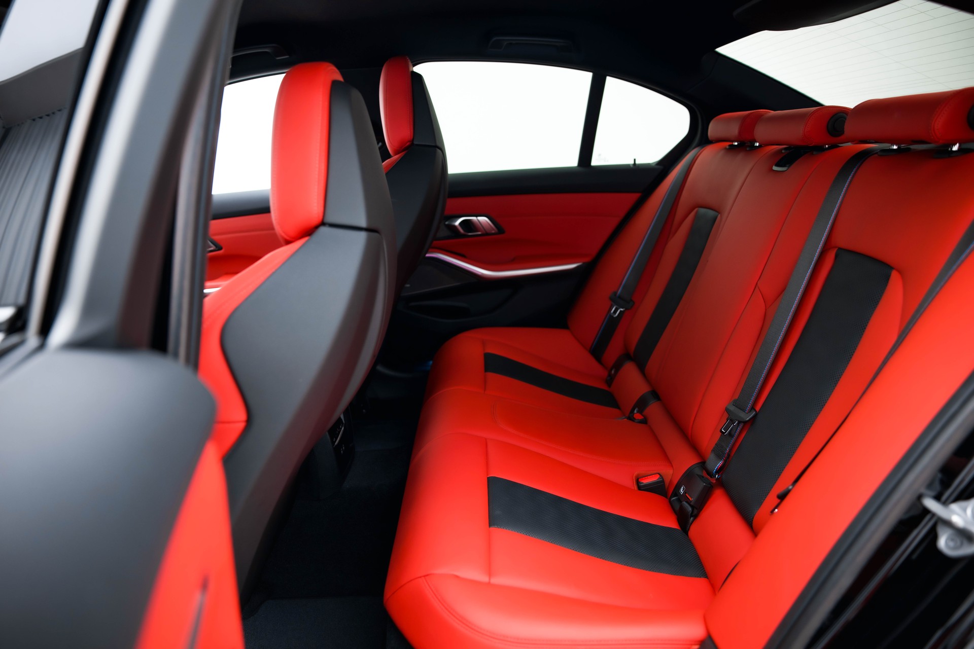 BMW M3 Competition M xDrive-image-15