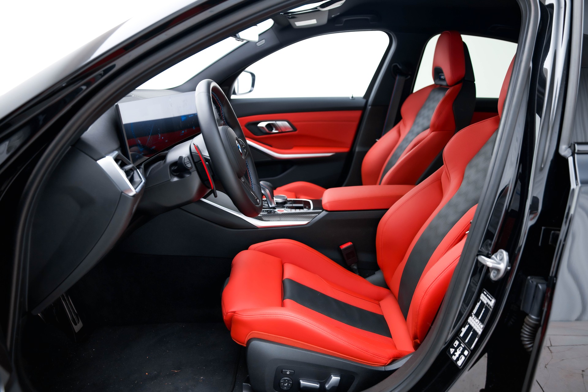 BMW M3 Competition M xDrive-image-12