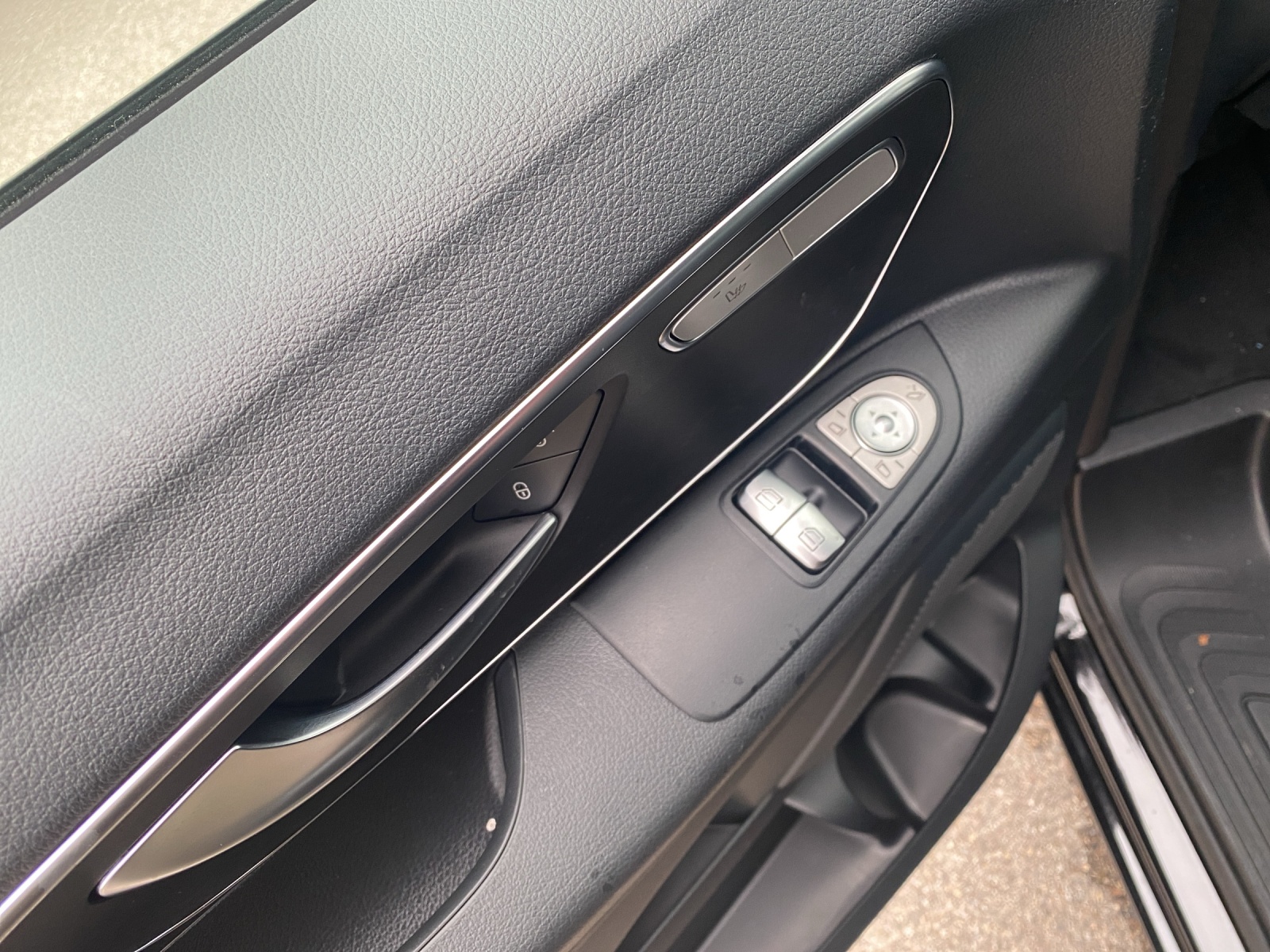 Image MERCEDES-BENZ VITO Vito 116 CDI Lang Tourer 9G-Tronic 4M Select