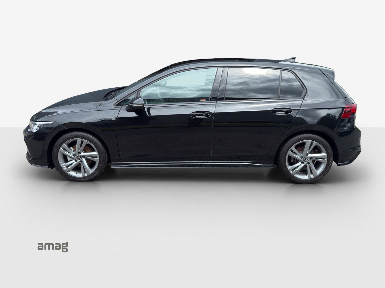 VW Golf 1.5 eTSI mHEV ACT R-Line DSG-showroom-element-2