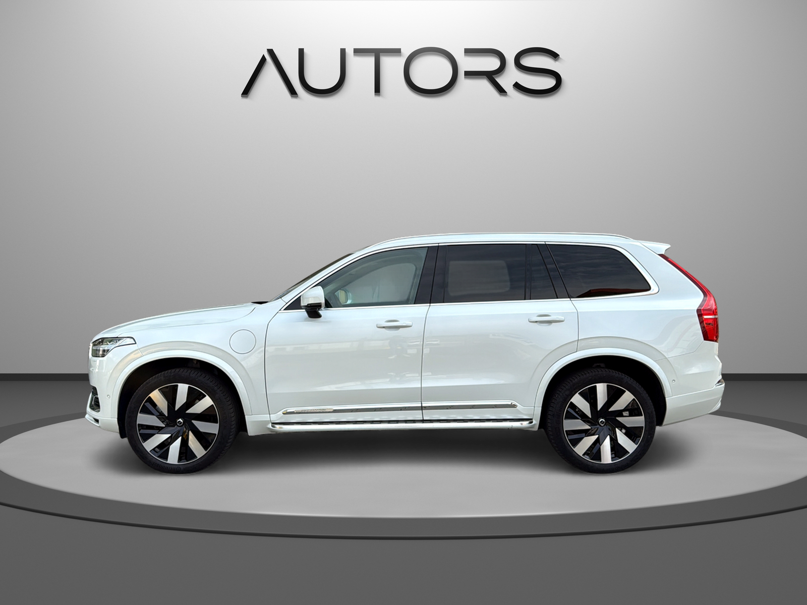 VOLVO XC90 T8 eAWD PluginHybrid Ultimate Bright Geartronic-showroom-element-3