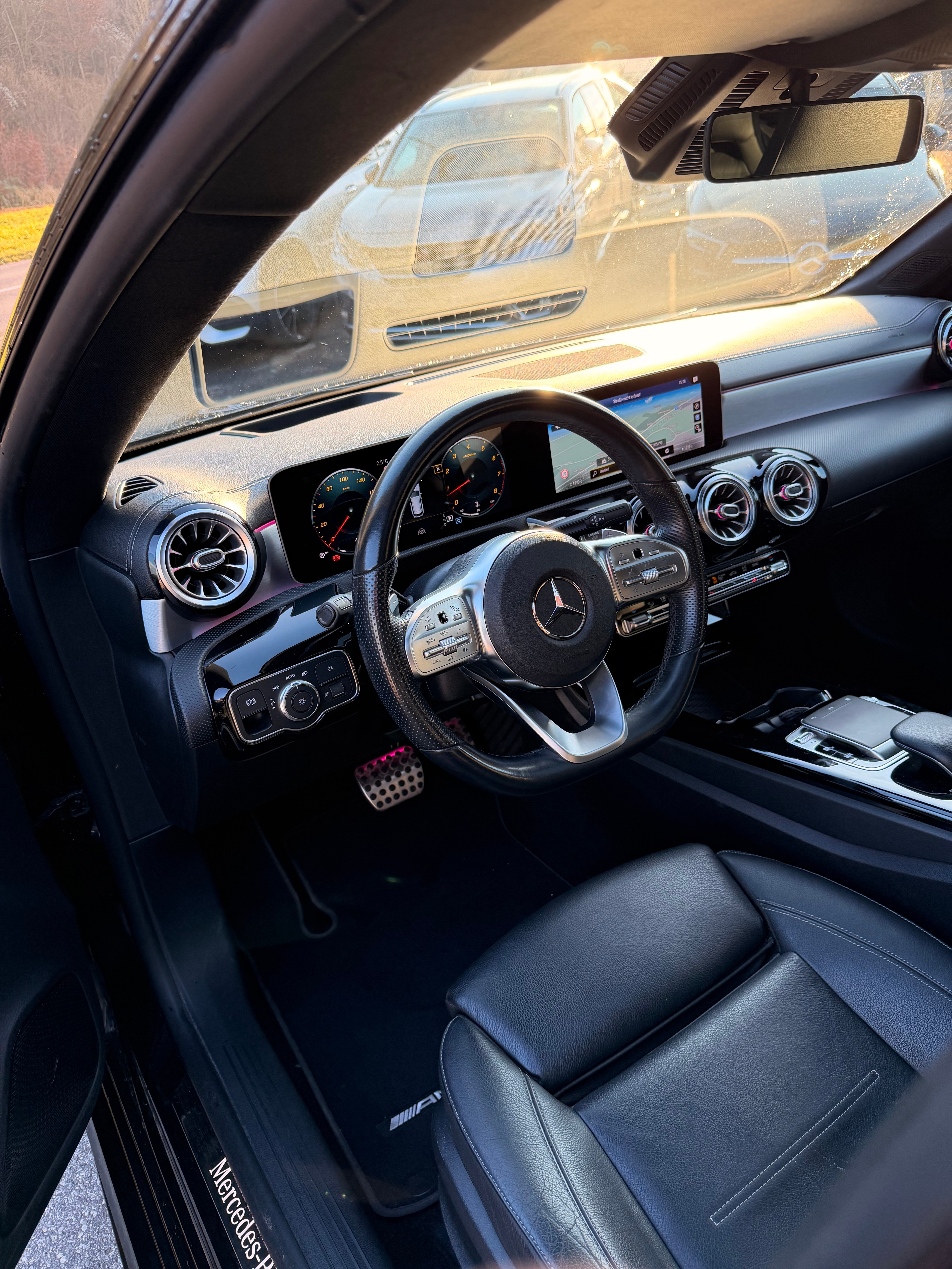 MERCEDES-BENZ CLA Shooting Brake 250 4Matic 7G-DCT AMG Line Kaufen