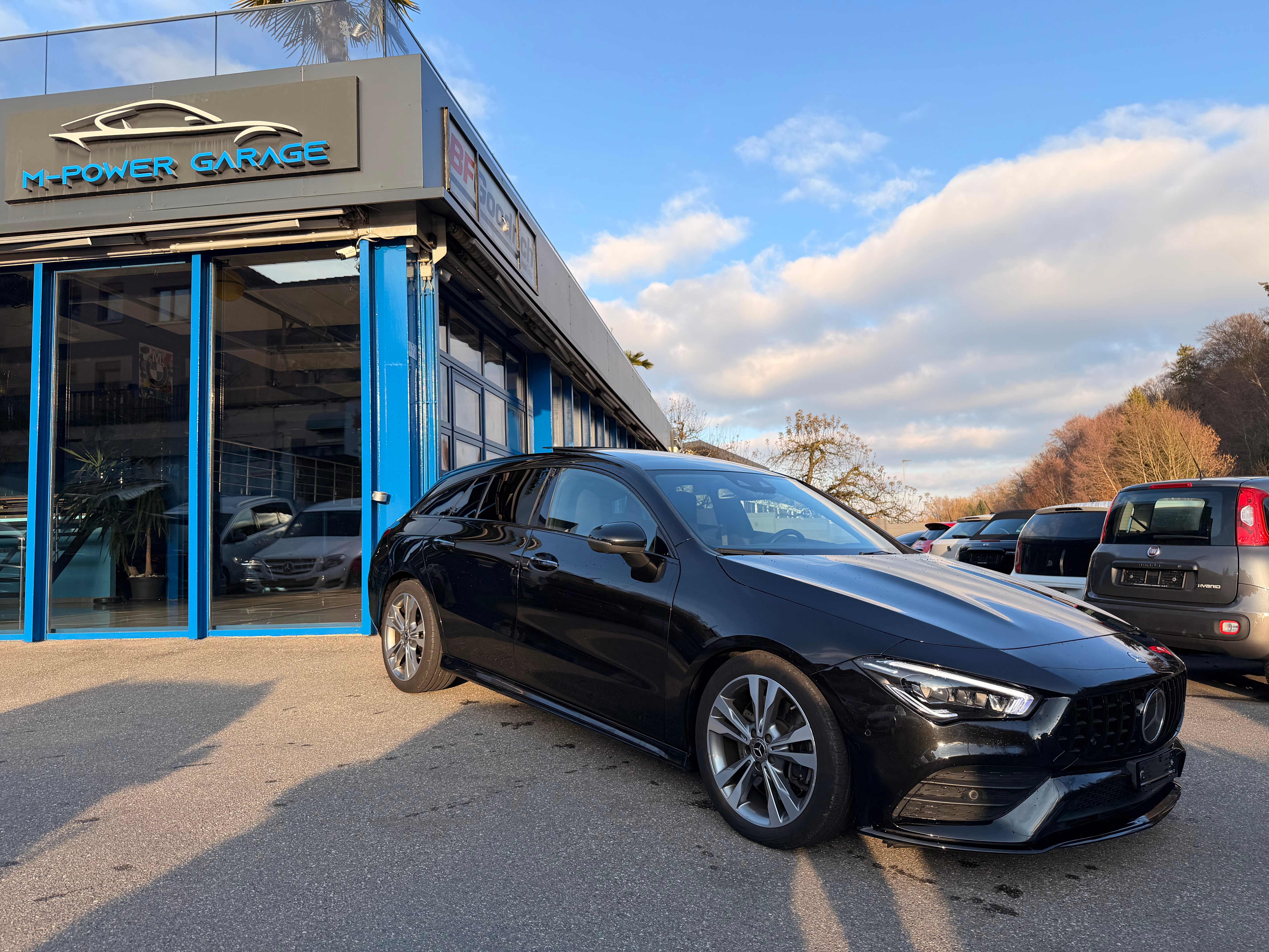 MERCEDES-BENZ CLA Shooting Brake 250 4Matic 7G-DCT AMG Line Kaufen