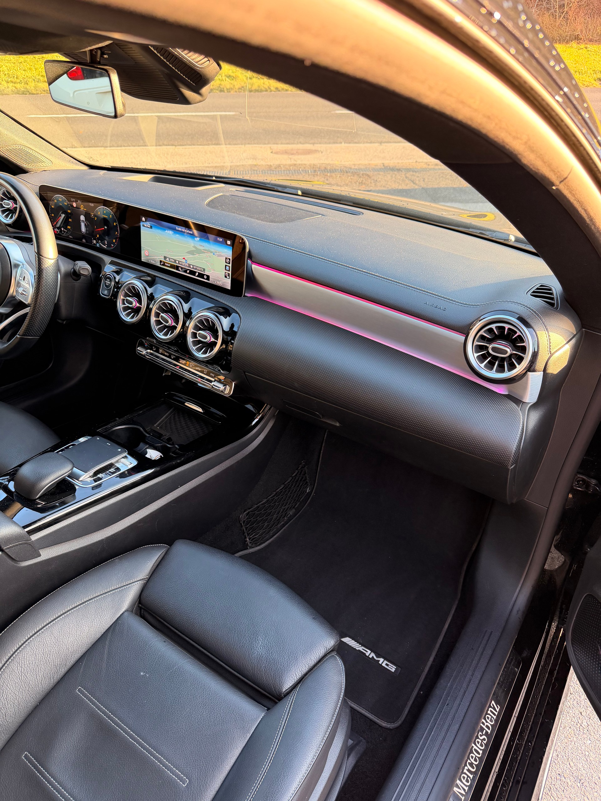 MERCEDES-BENZ CLA Shooting Brake 250 4Matic 7G-DCT AMG Line Kaufen