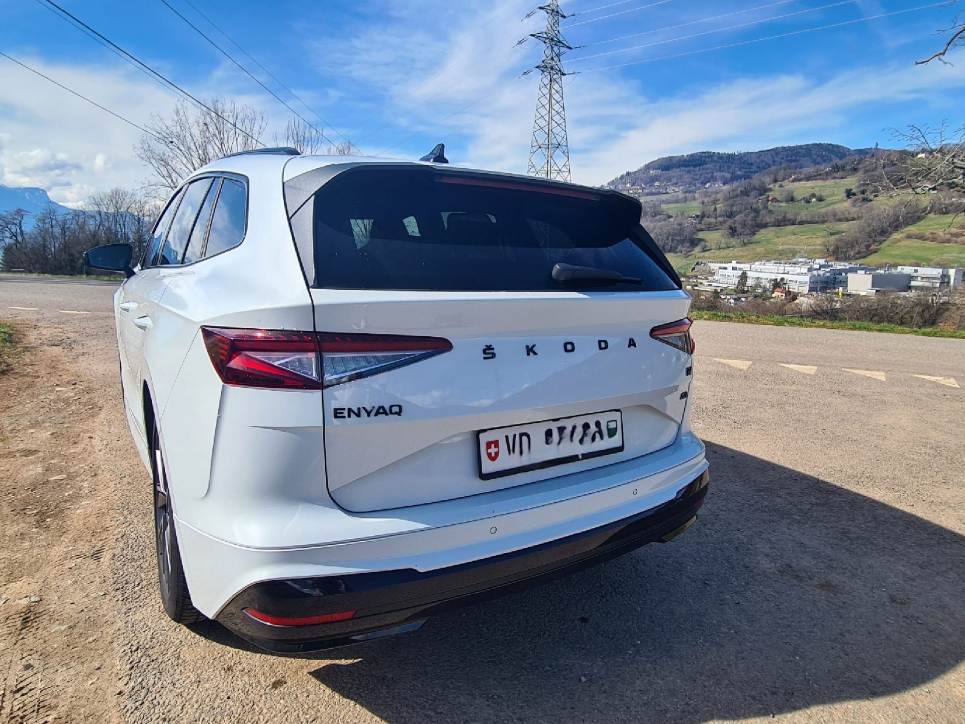 SKODA Enyaq iV 60 SportLine-image-2