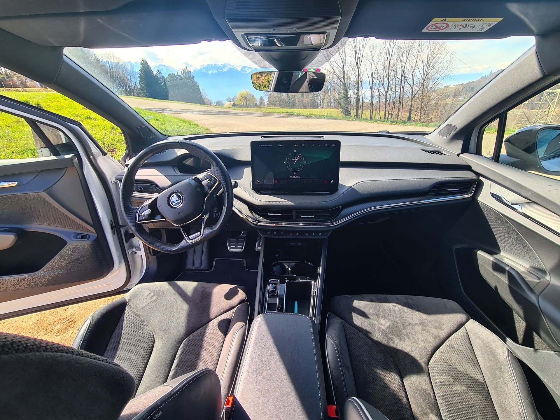 SKODA Enyaq iV 60 SportLine-image-4