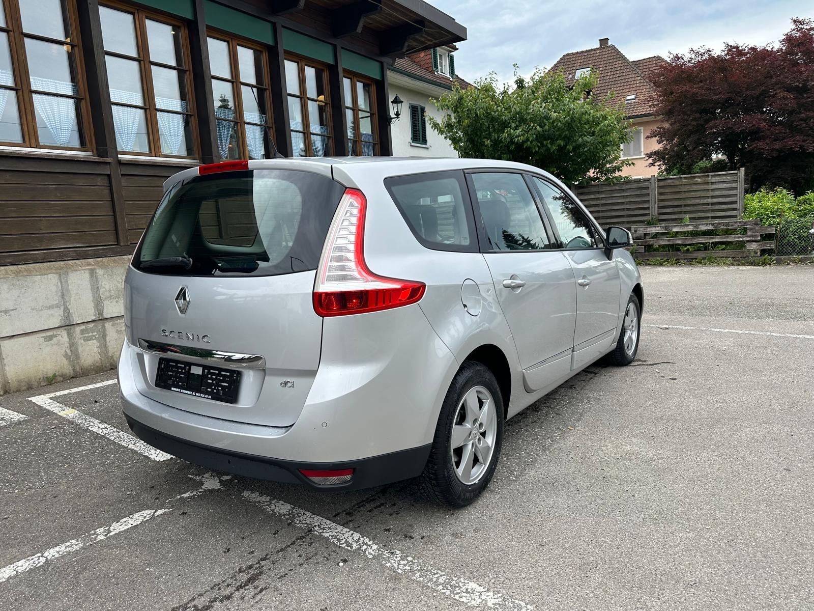 RENAULT Grand Scénic 1.5 dCi Dynamique EDC-showroom-element-3