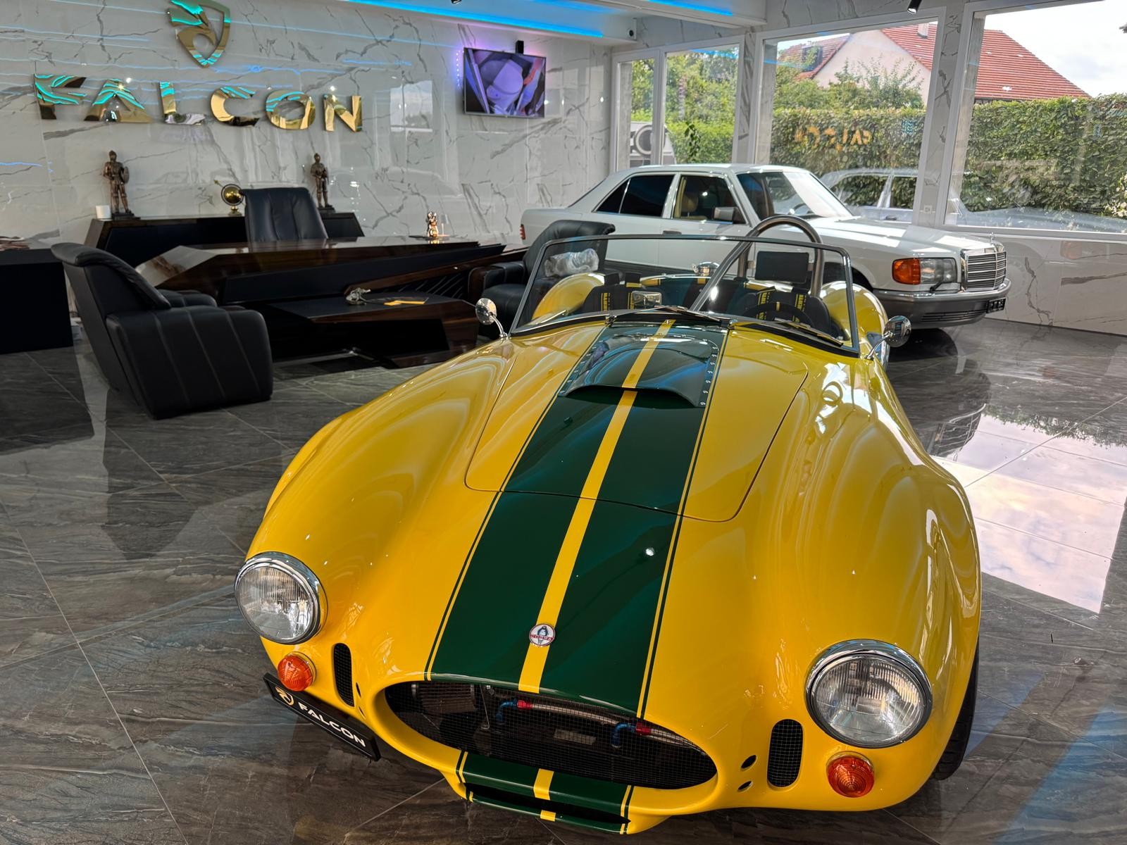 AC Cobra HS 427-showroom-element-3