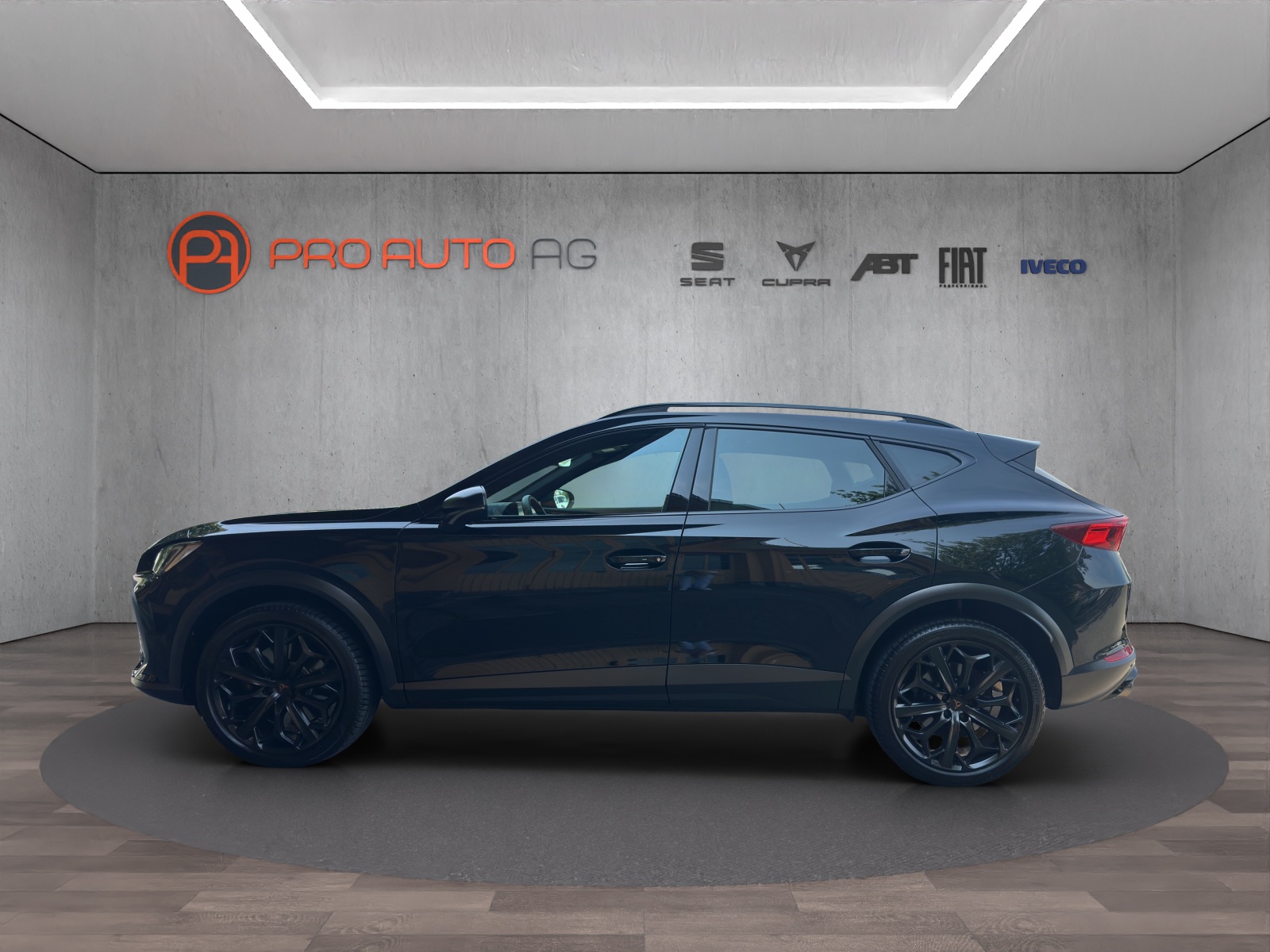 CUPRA Formentor 2.0TSI Tribe Edition Akrapovic 4Drive DSG-showroom-element-1