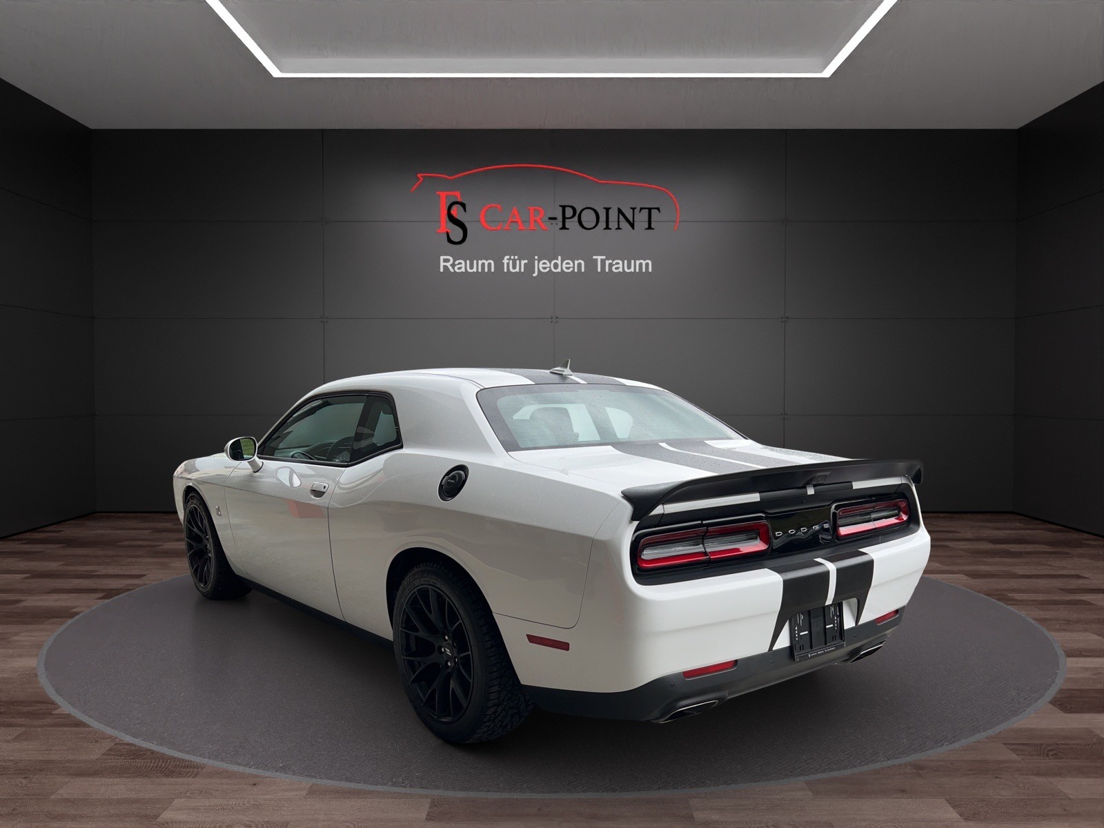 DODGE 392 R/T Scat Pack-showroom-element-2
