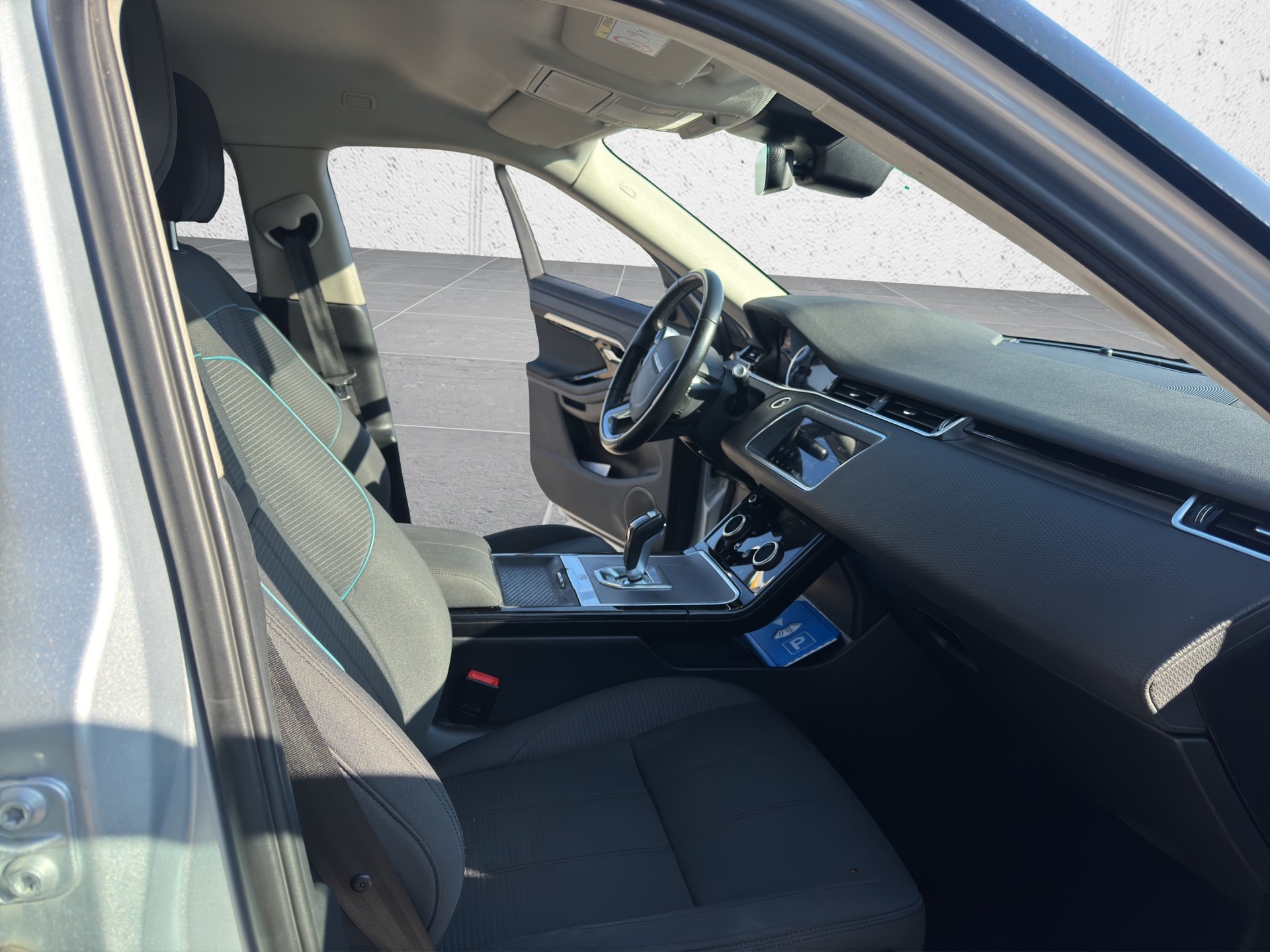 LAND ROVER Range Rover Evoque 2.0 TD4 SE Dynamc AT9-image-11