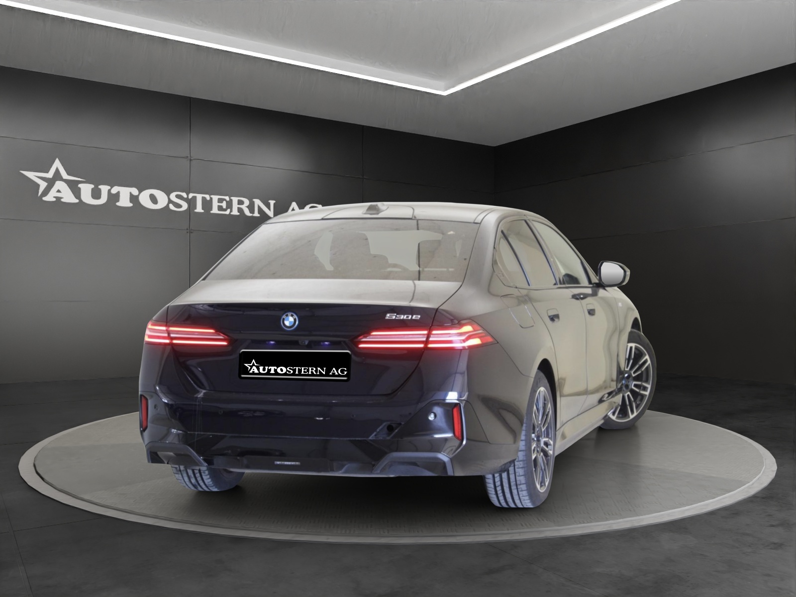 BMW 530e M Sport Steptronic-showroom-element-2