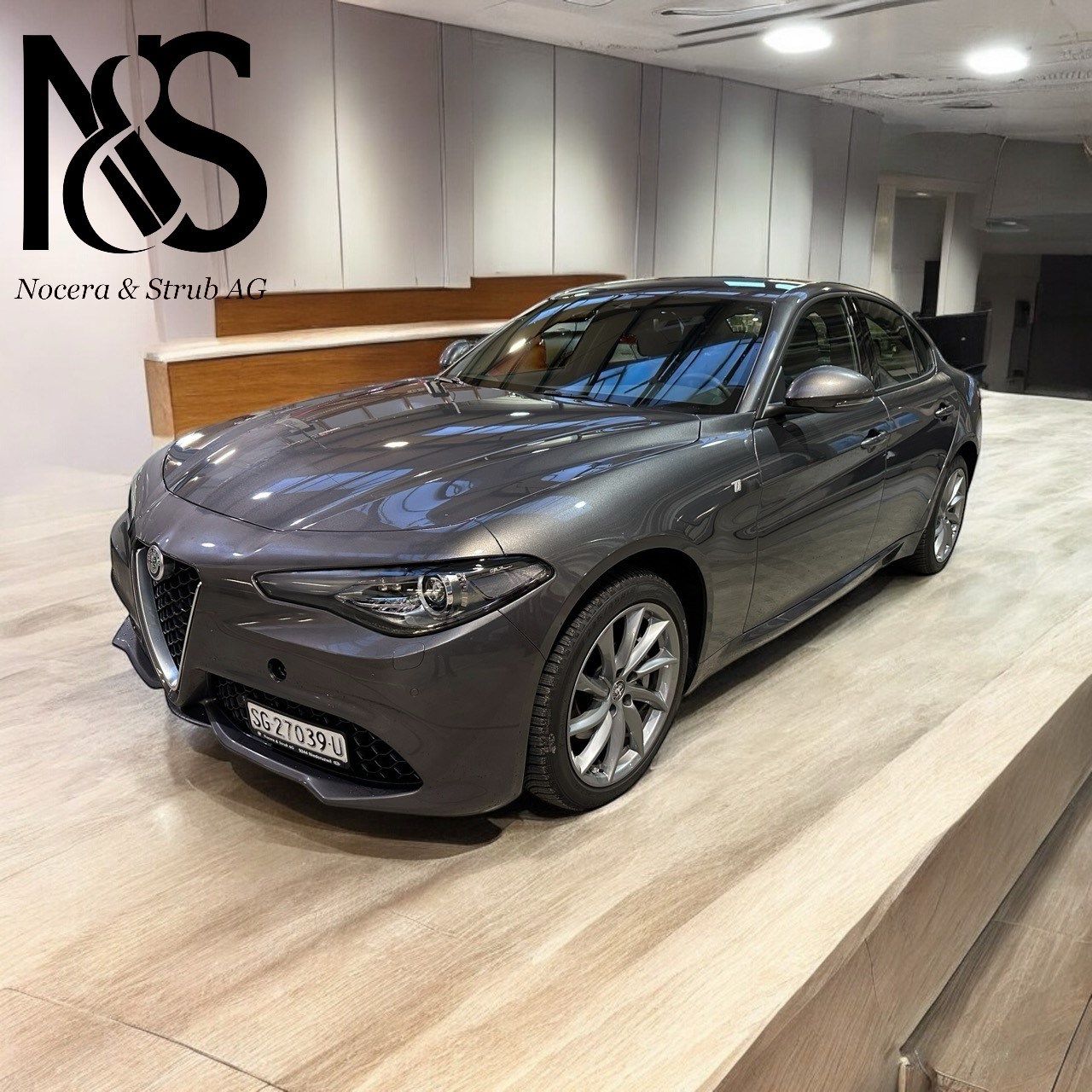 ALFA ROMEO Giulia 2.0 Ti Q4 AT8-image-1