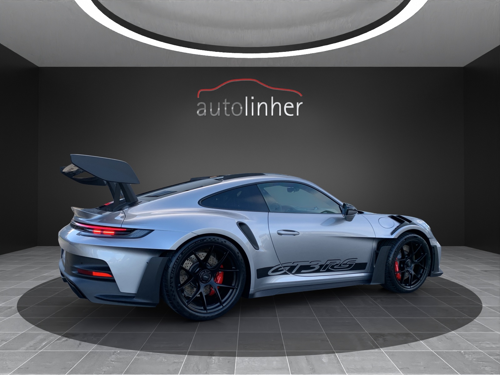 PORSCHE 911 GT3 RS-image-4
