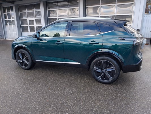 NISSAN Qashqai 1.3MHEV Tekna 4x4-showroom-element-1