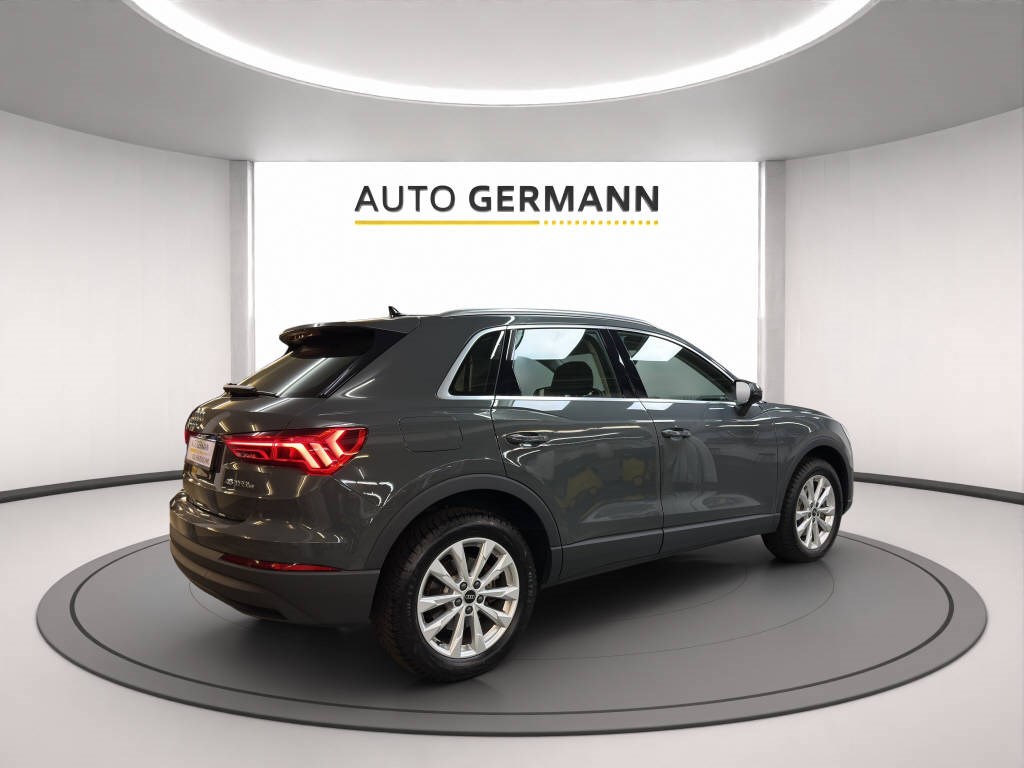 AUDI Q3 1.4 45 TFSI e S-Tronic-image-2