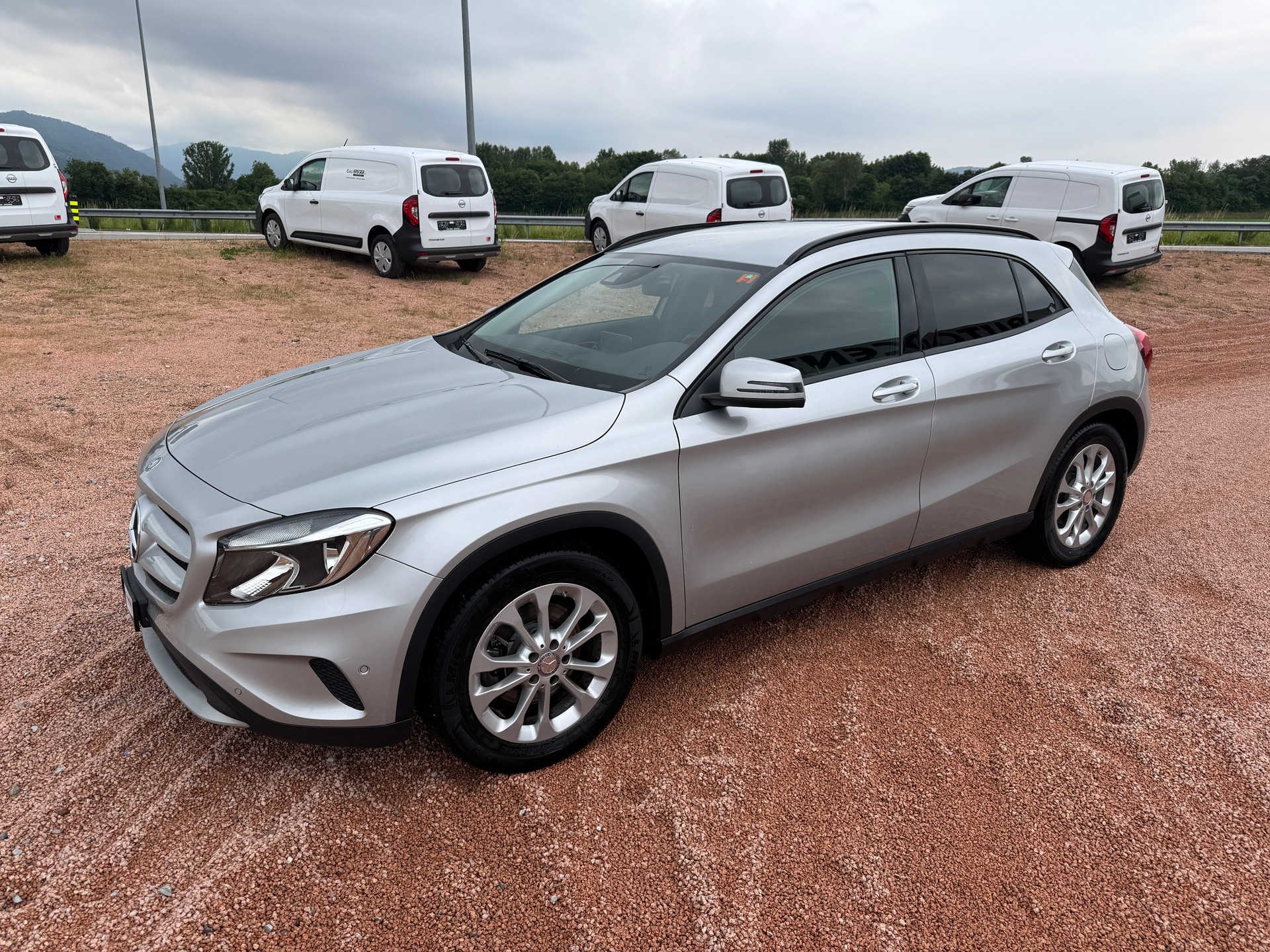 MERCEDES-BENZ GLA 250 4Matic 7G-DCT