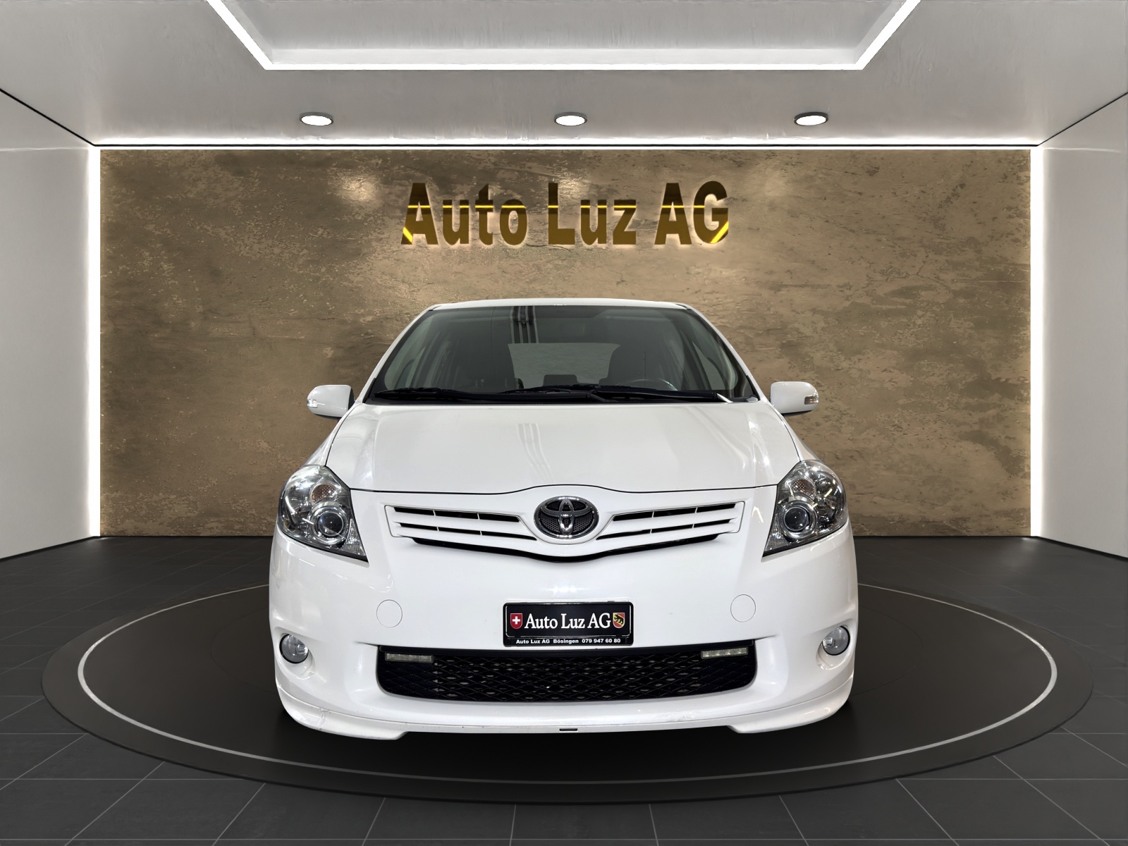 TOYOTA Auris 1.8 Kompressor-showroom-element-1