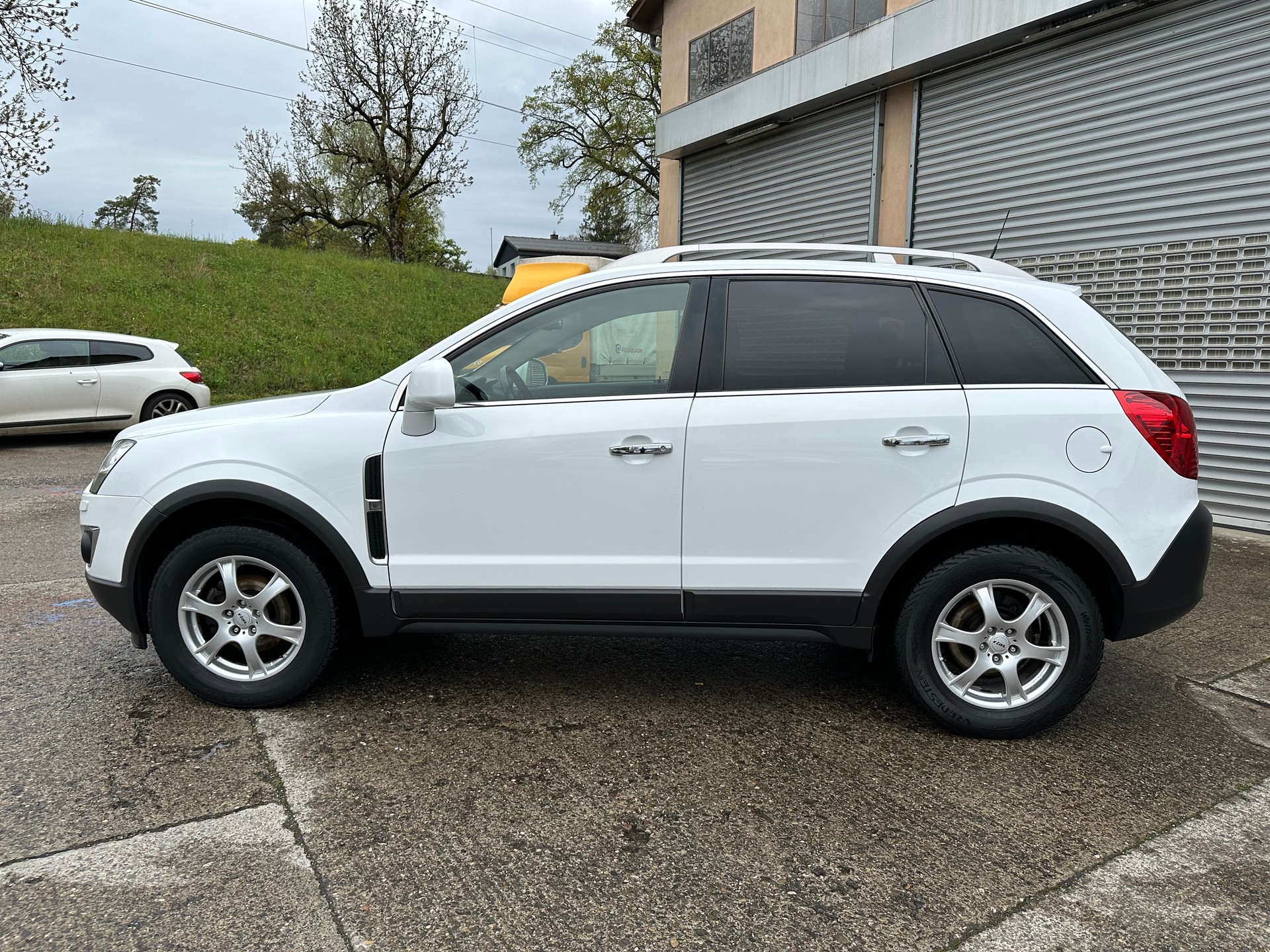 OPEL Antara 2.2 CDTi Cosmo 4WD Automatic-showroom-element-1