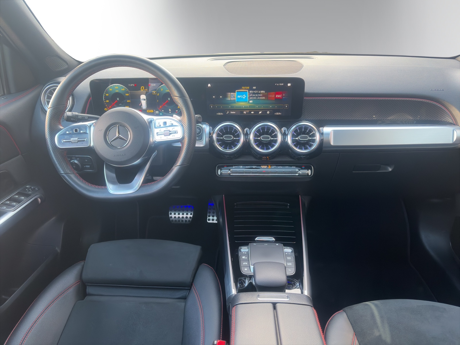 Image MERCEDES-BENZ GLB-200 GLB 200 AMG Line