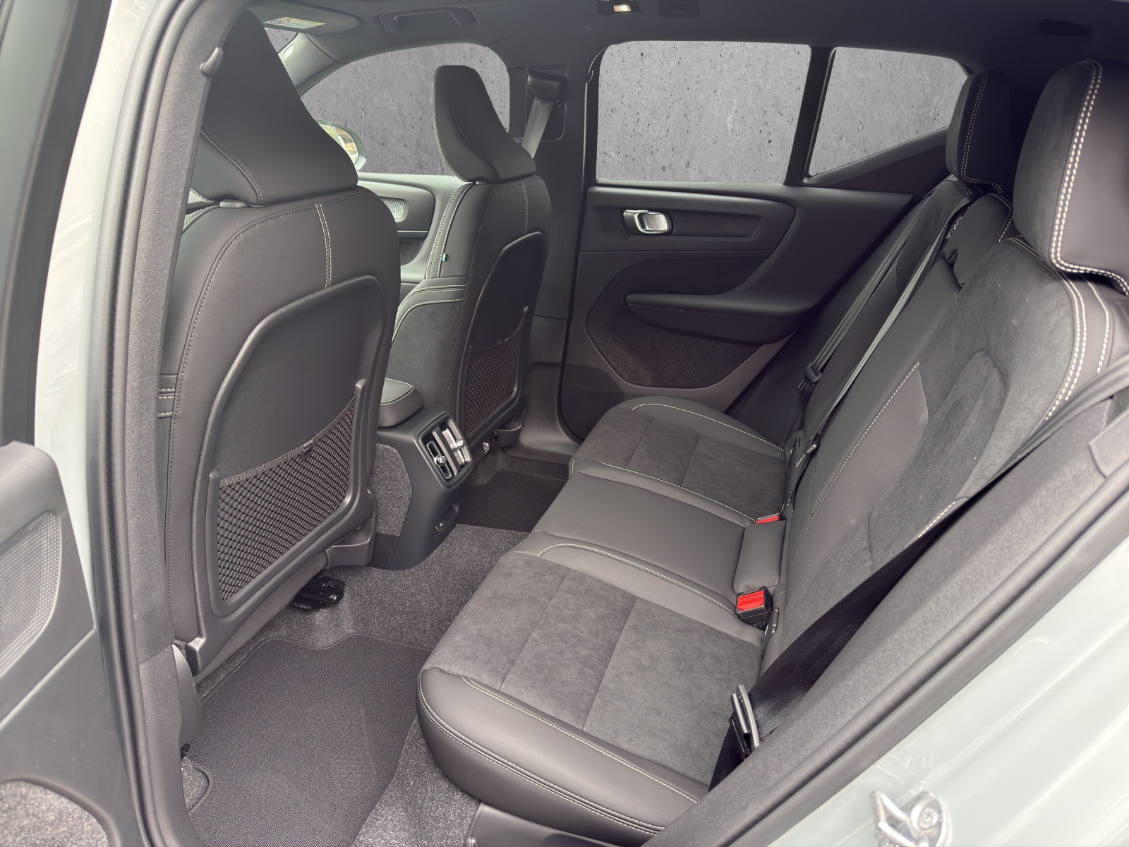 Image VOLVO EX40 EX40 82kWh Twin Motor AWD Ultra