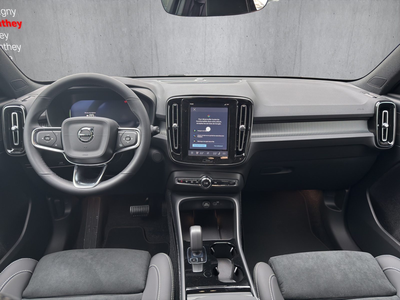 Image VOLVO EX40 EX40 82kWh Twin Motor AWD Ultra