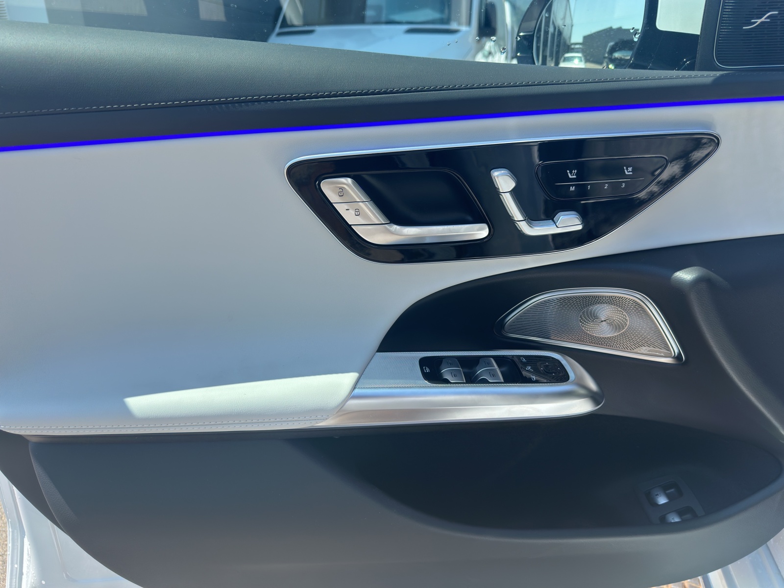 Image MERCEDES-BENZ E-400 E 400 e 4Matic 9G-Tronic