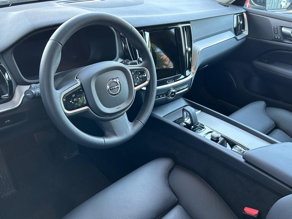 VOLVO V60 B4 Benzin Mild Hybrid Momentum Geartronic-showroom-element-3
