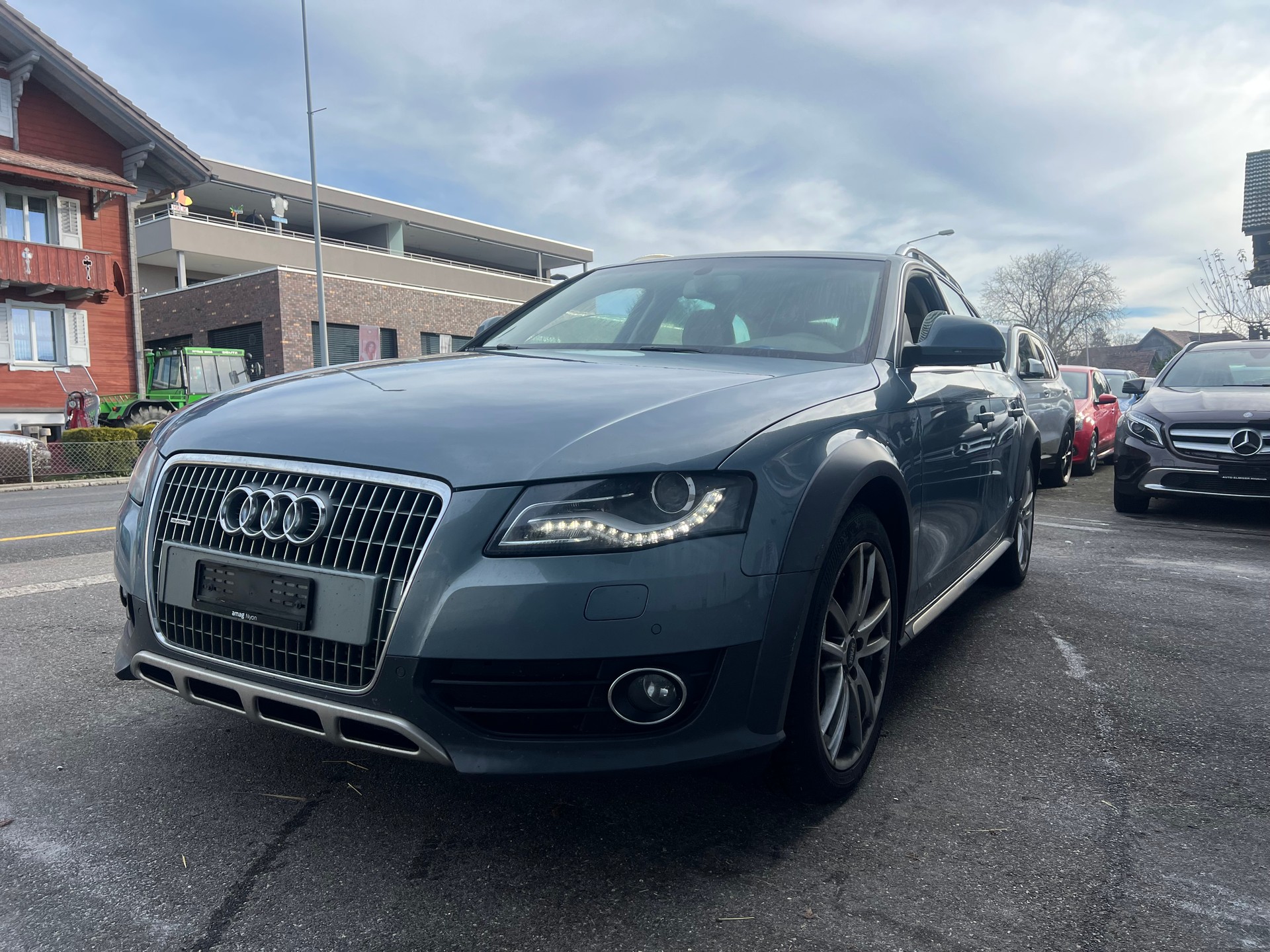AUDI A4 allroad 2.0 TFSI quattro S-tronic-showroom-element-1