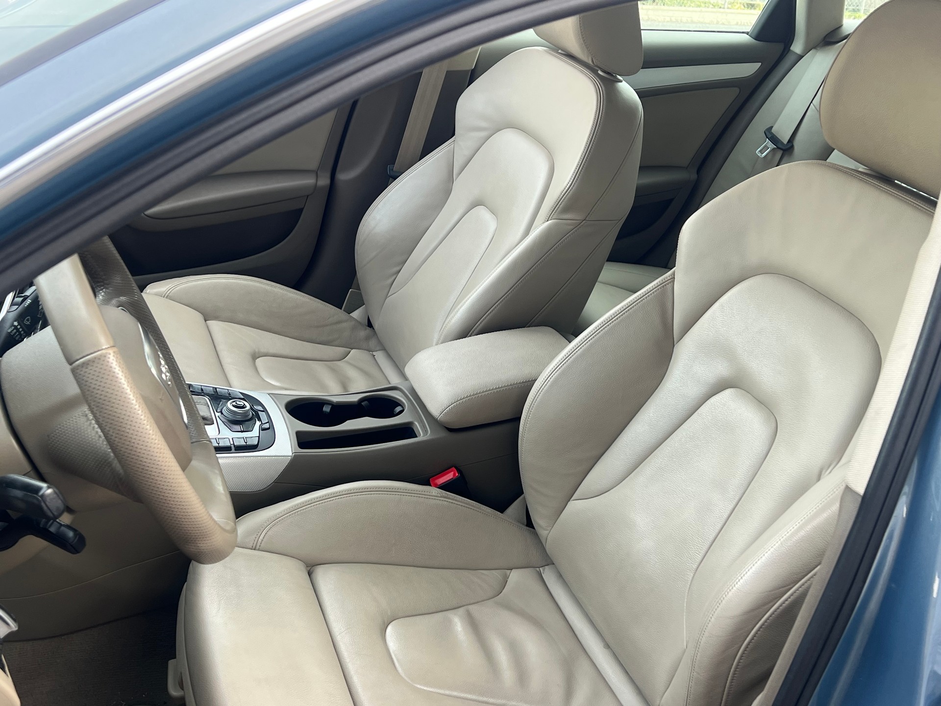 AUDI A4 allroad 2.0 TFSI quattro S-tronic-image-6