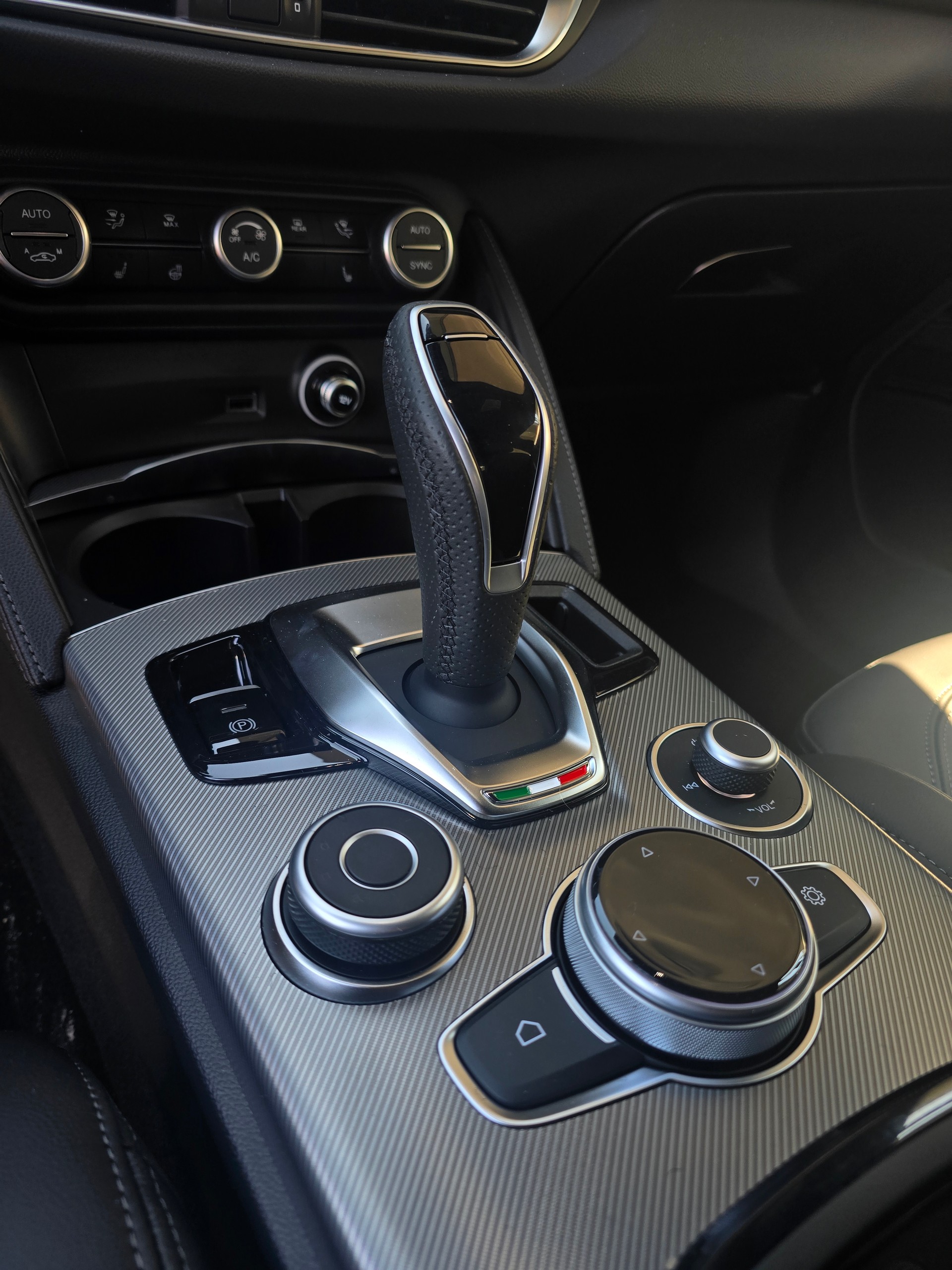 ALFA ROMEO Stelvio 2.0 Sprint Edition Q4 AT8-image-10