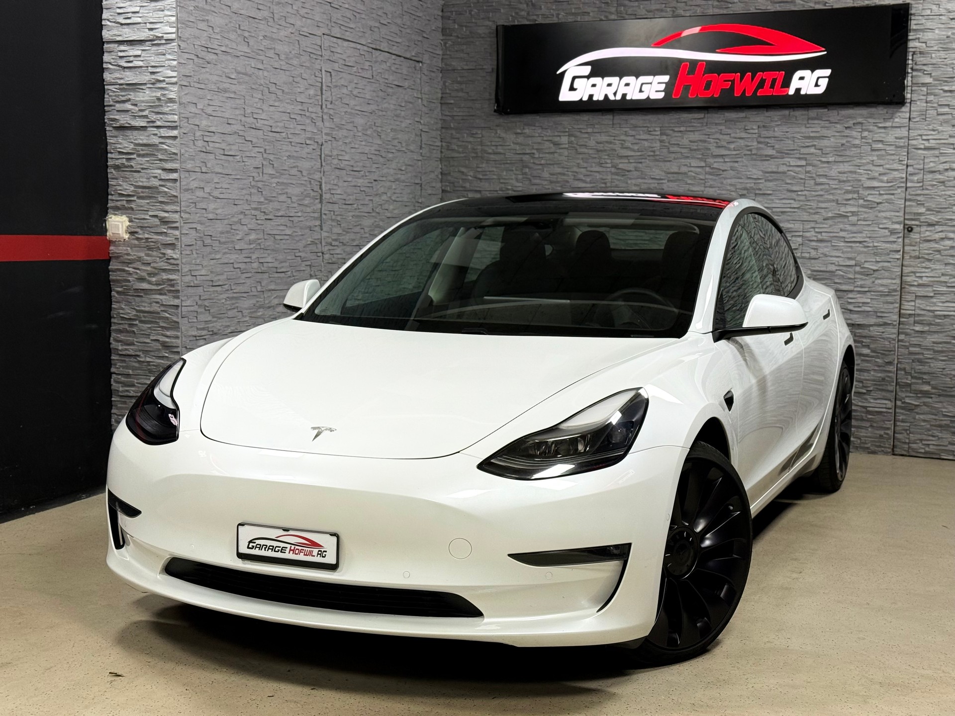TESLA Model 3 Performance Dual Motor AWD Maximale Reichtweite-showroom-element-2
