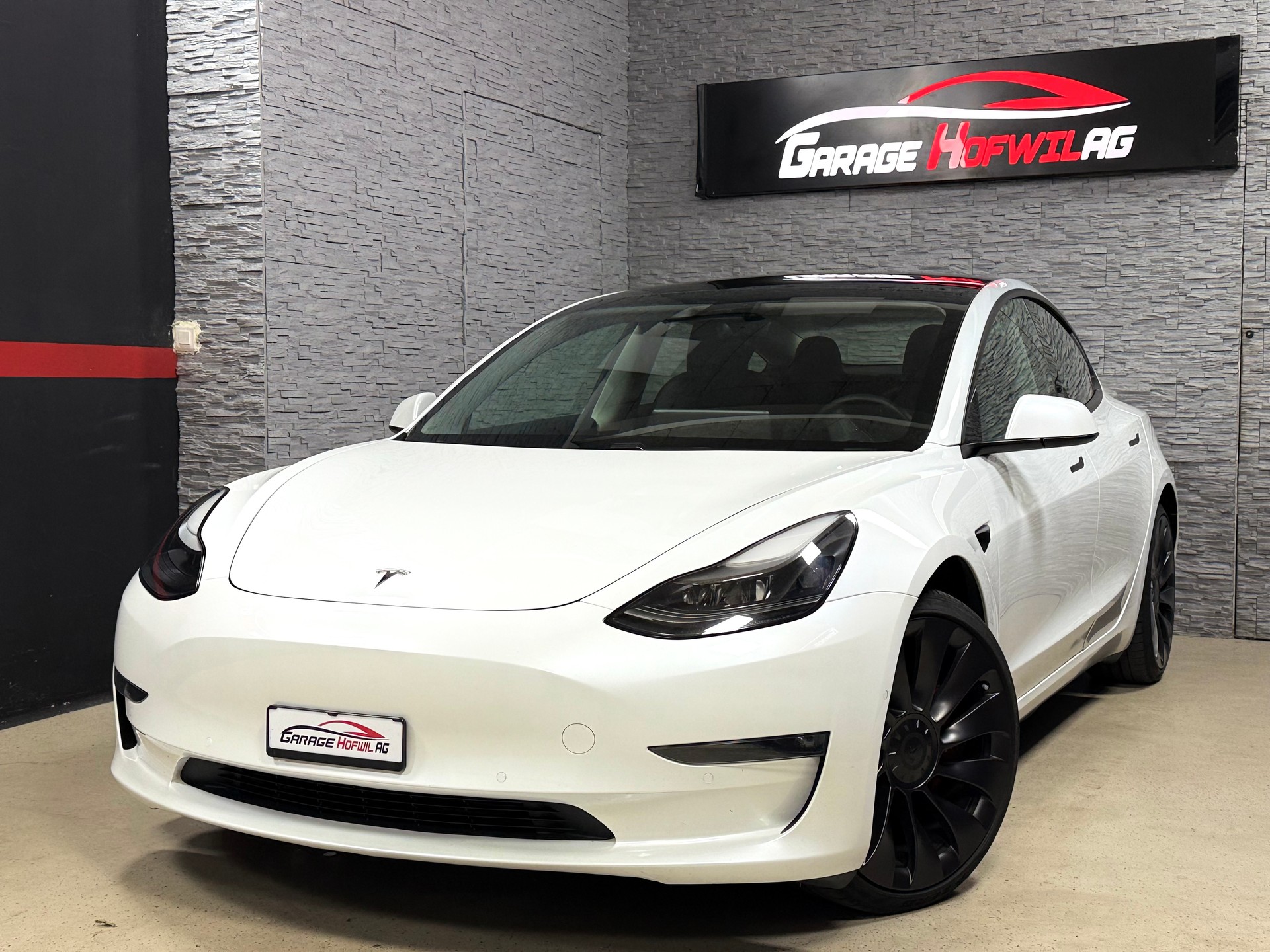 TESLA Model 3 Performance Dual Motor AWD Maximale Reichtweite-showroom-element-1