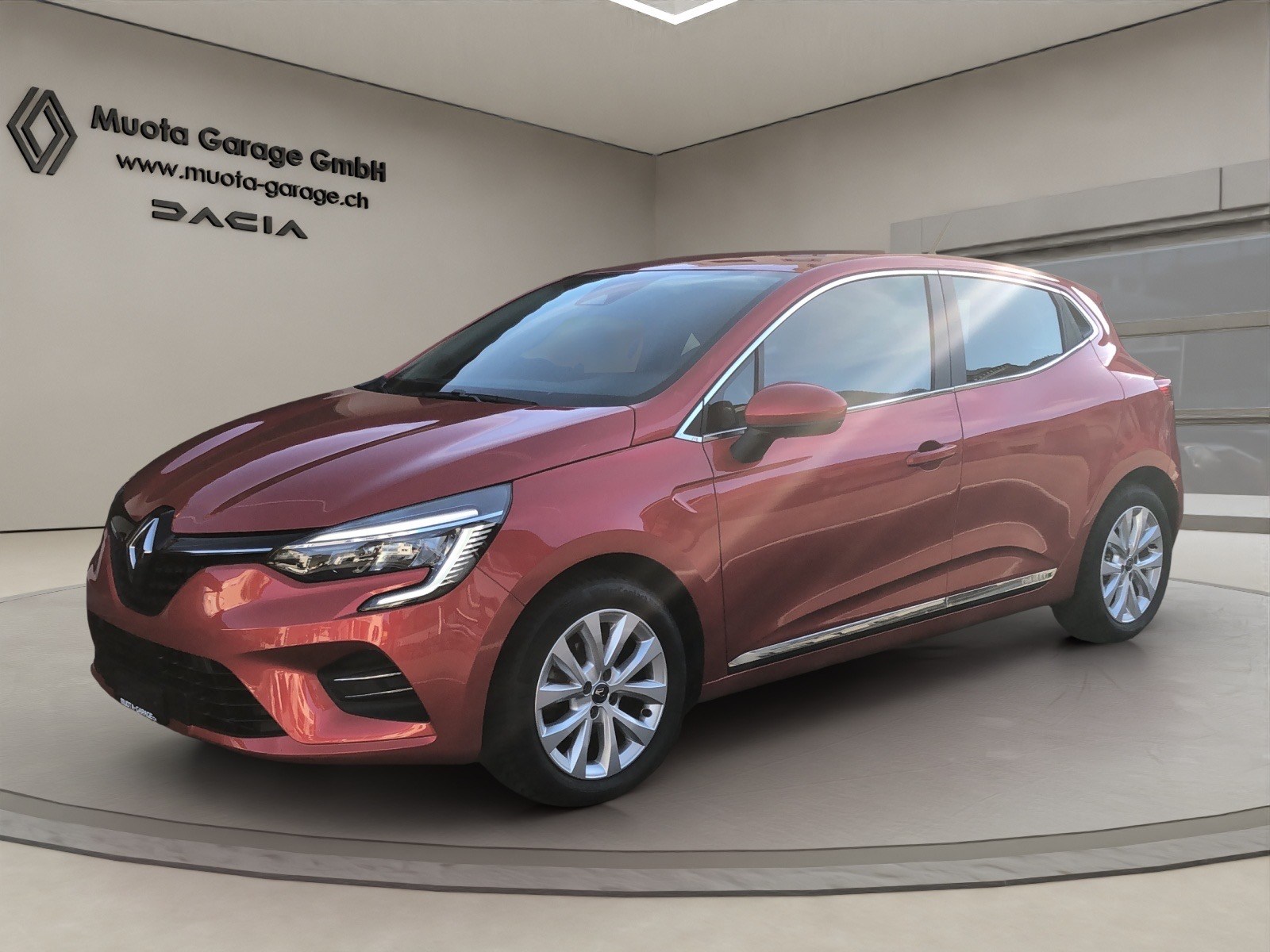 RENAULT Clio TCe Intens CVT-showroom-element-1