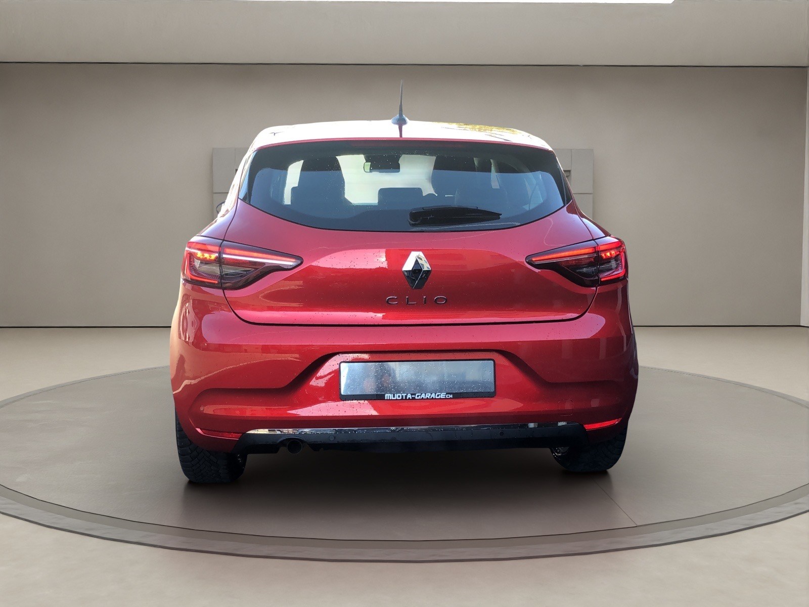 RENAULT Clio TCe Intens CVT-showroom-element-3