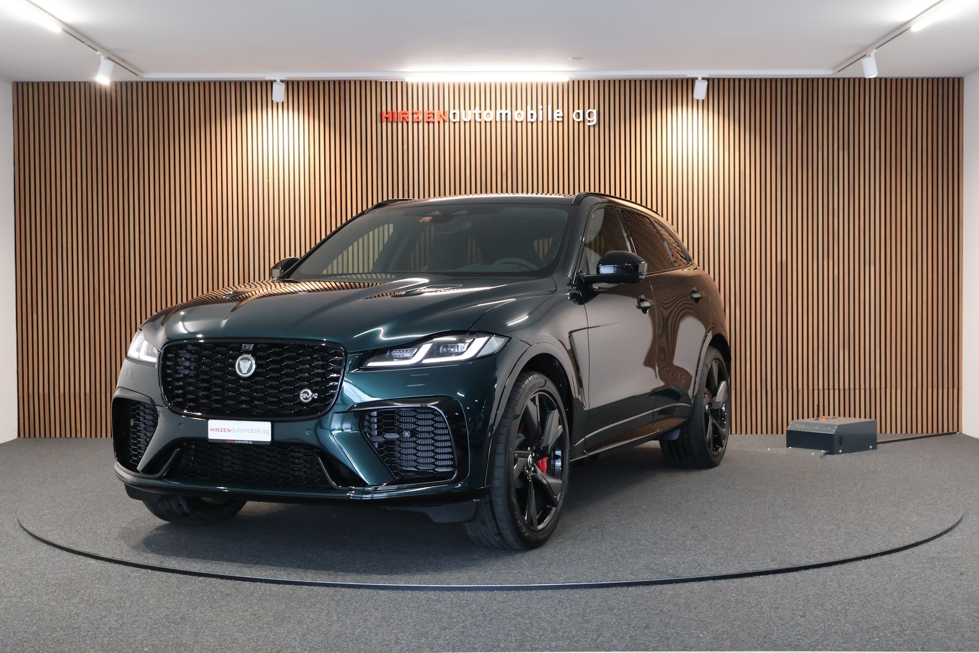 JAGUAR F-Pace 5.0 V8 SVR P575 AWD new model 2025