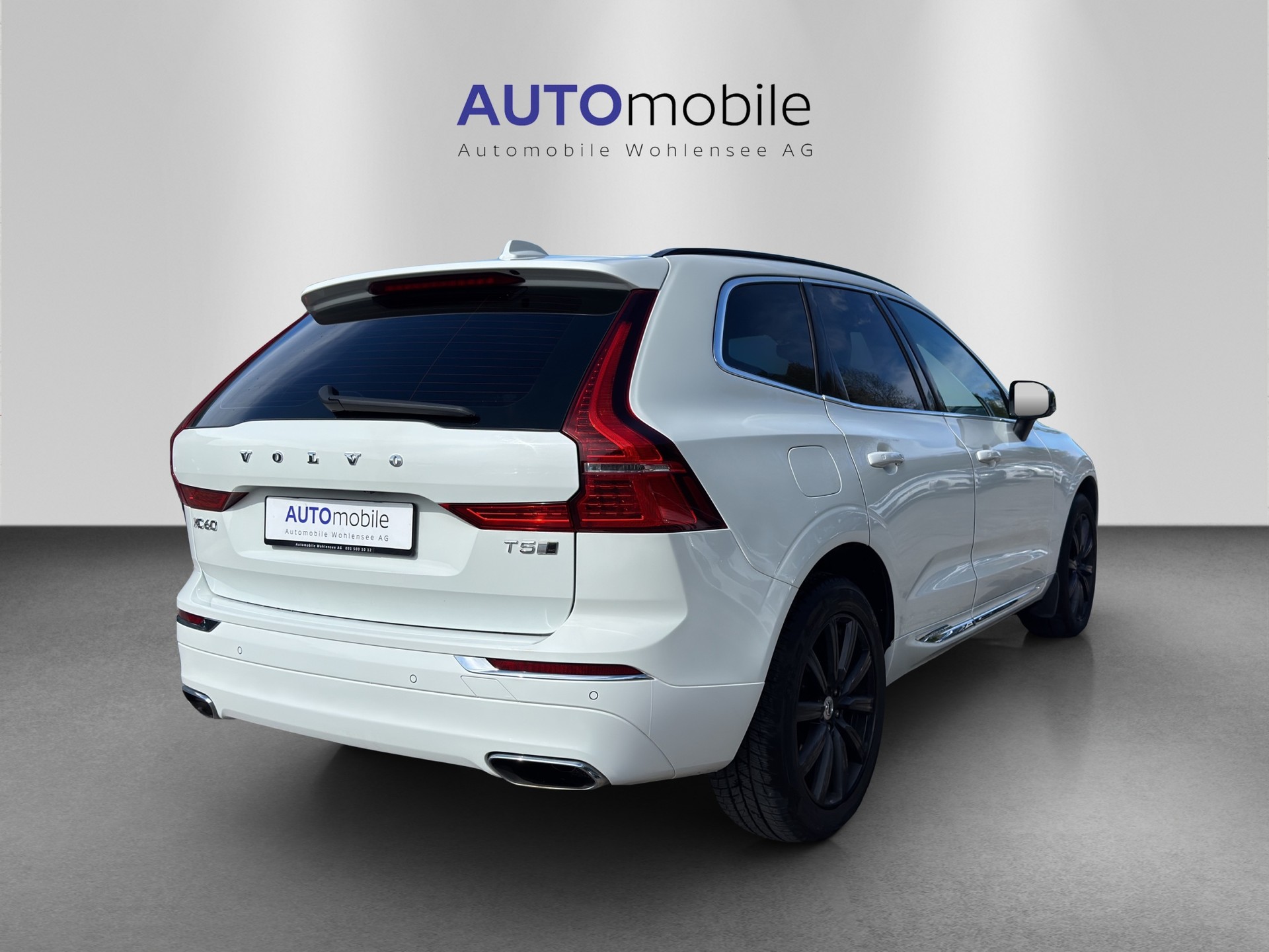 VOLVO XC60 T5 AWD Inscription Geartronic-image-4
