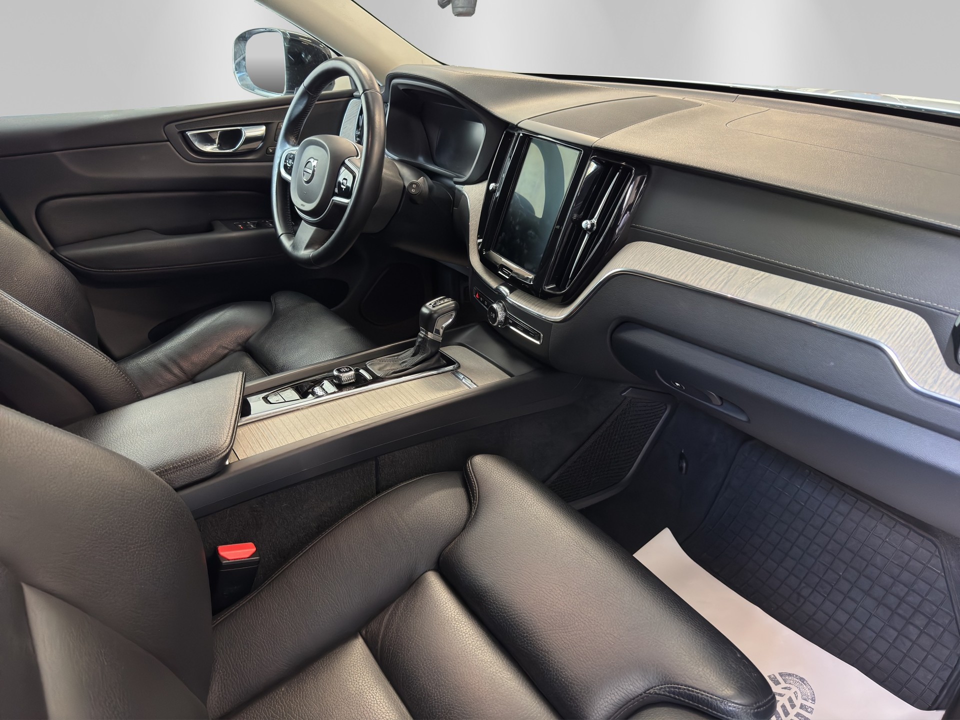 VOLVO XC60 T5 AWD Inscription Geartronic-image-13